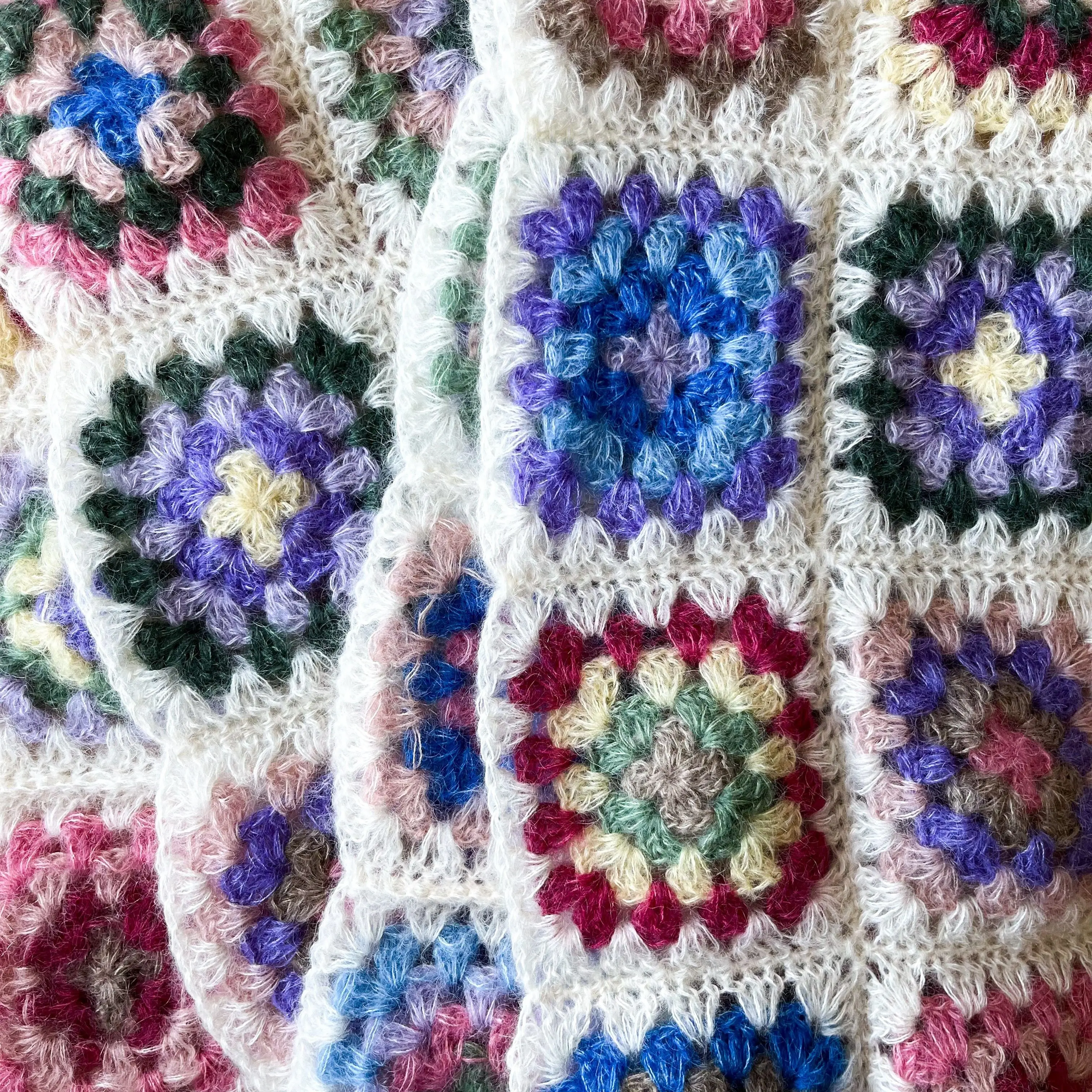 1443-fl-r-scarf-1.webp