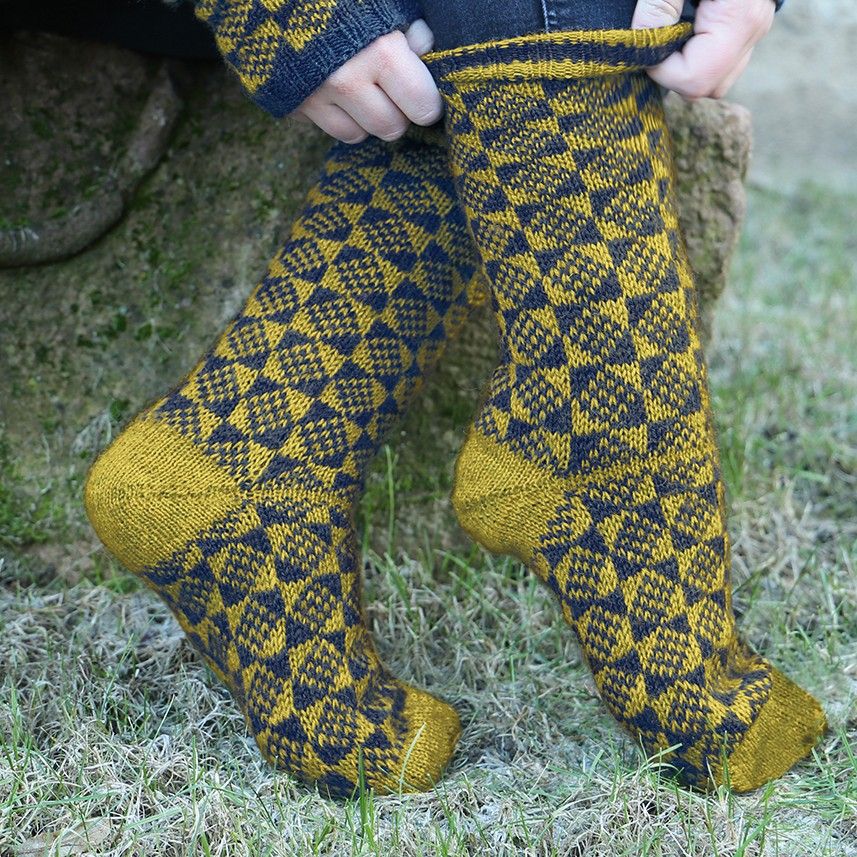 Socks with Diamond Pattern