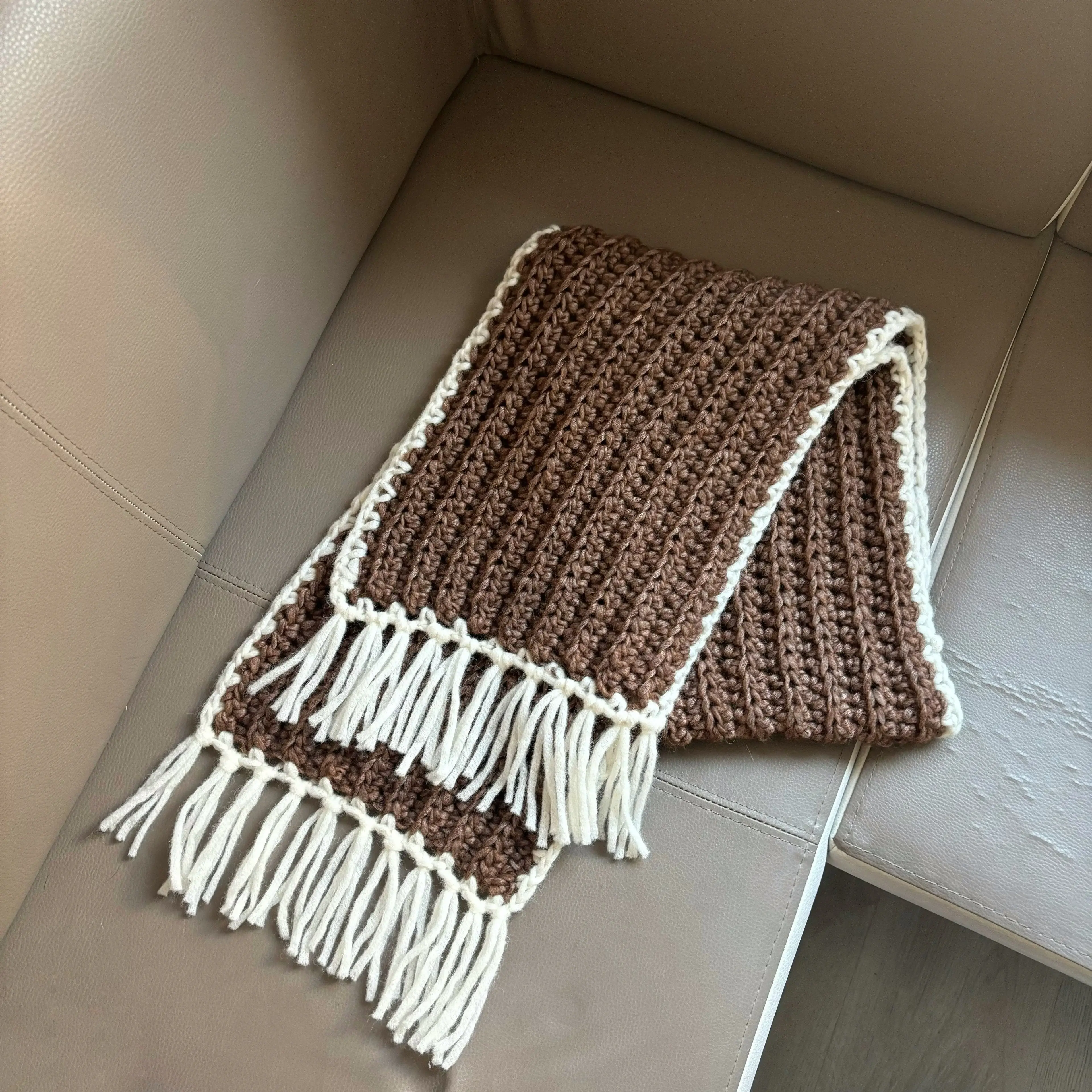 14511-vienna-scarf-1.webp