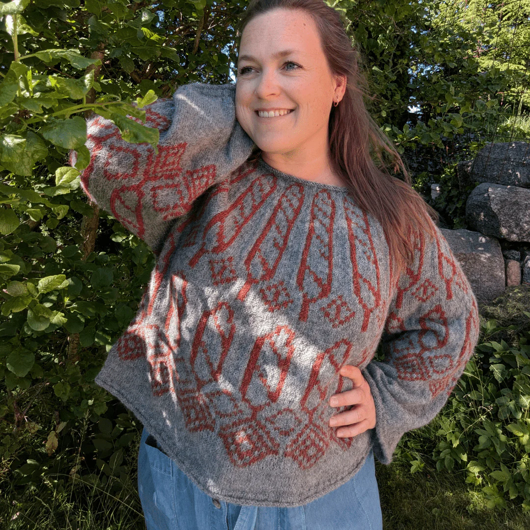 Feathers - Sweater