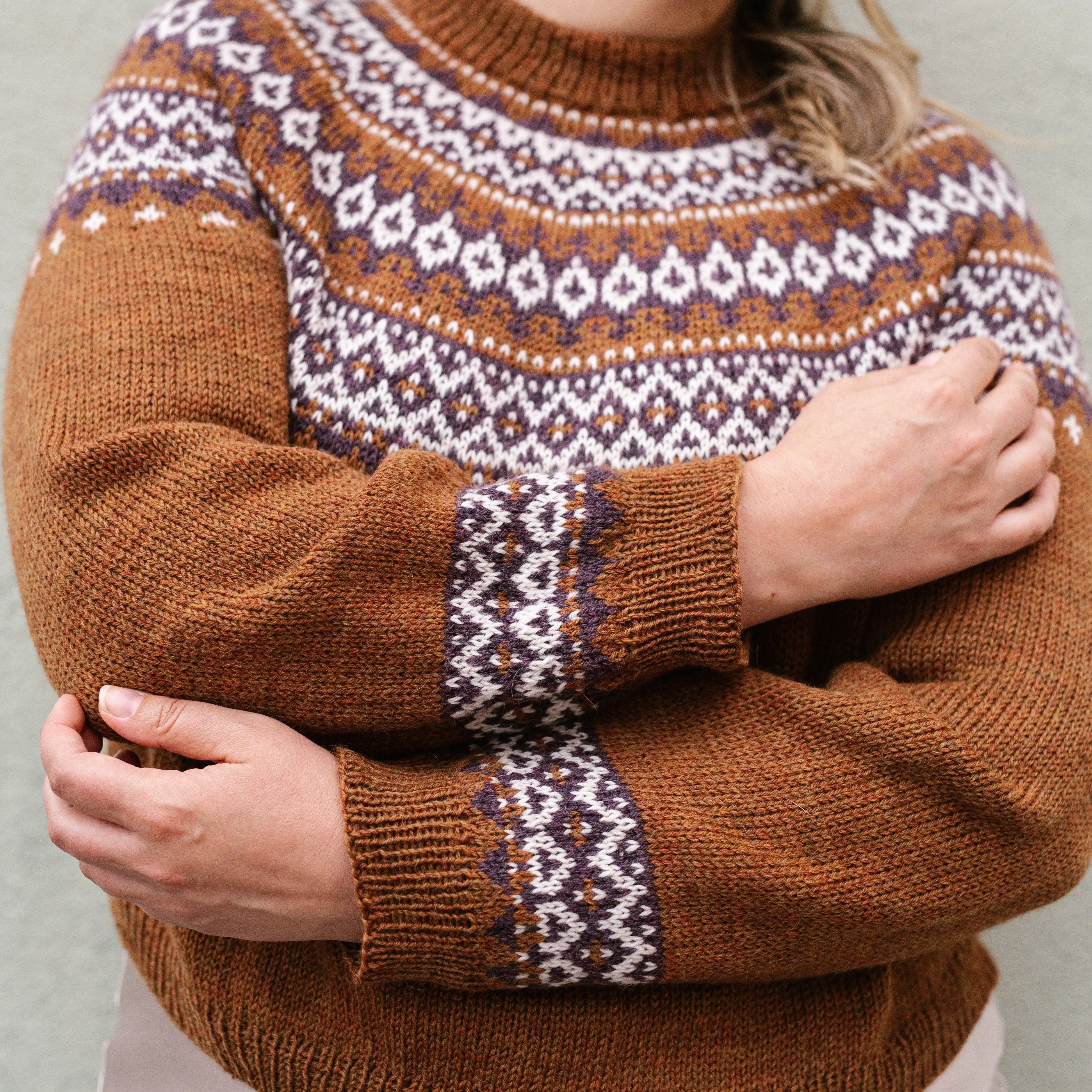 14605-thelma-pullover-1.webp