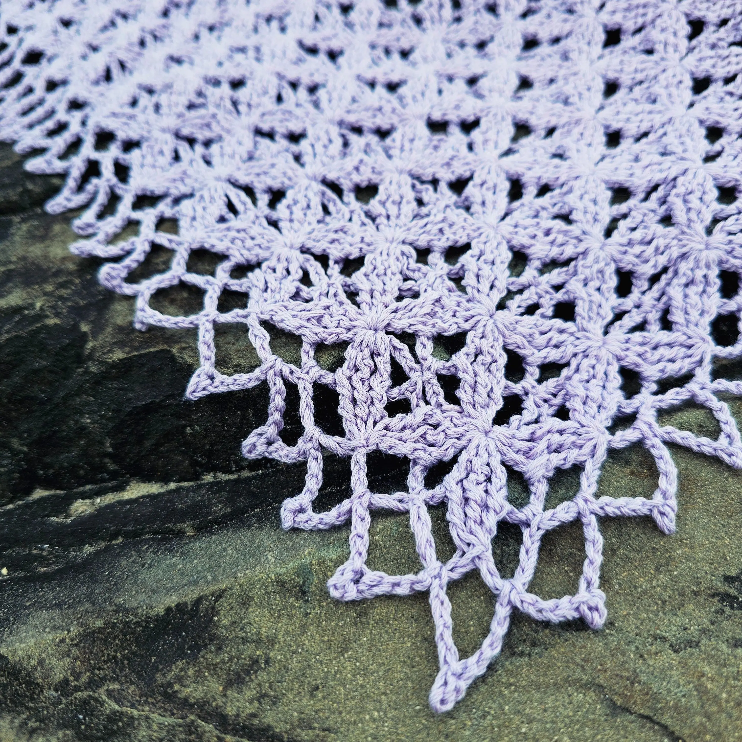 14660-purpureal-shawl-1.webp