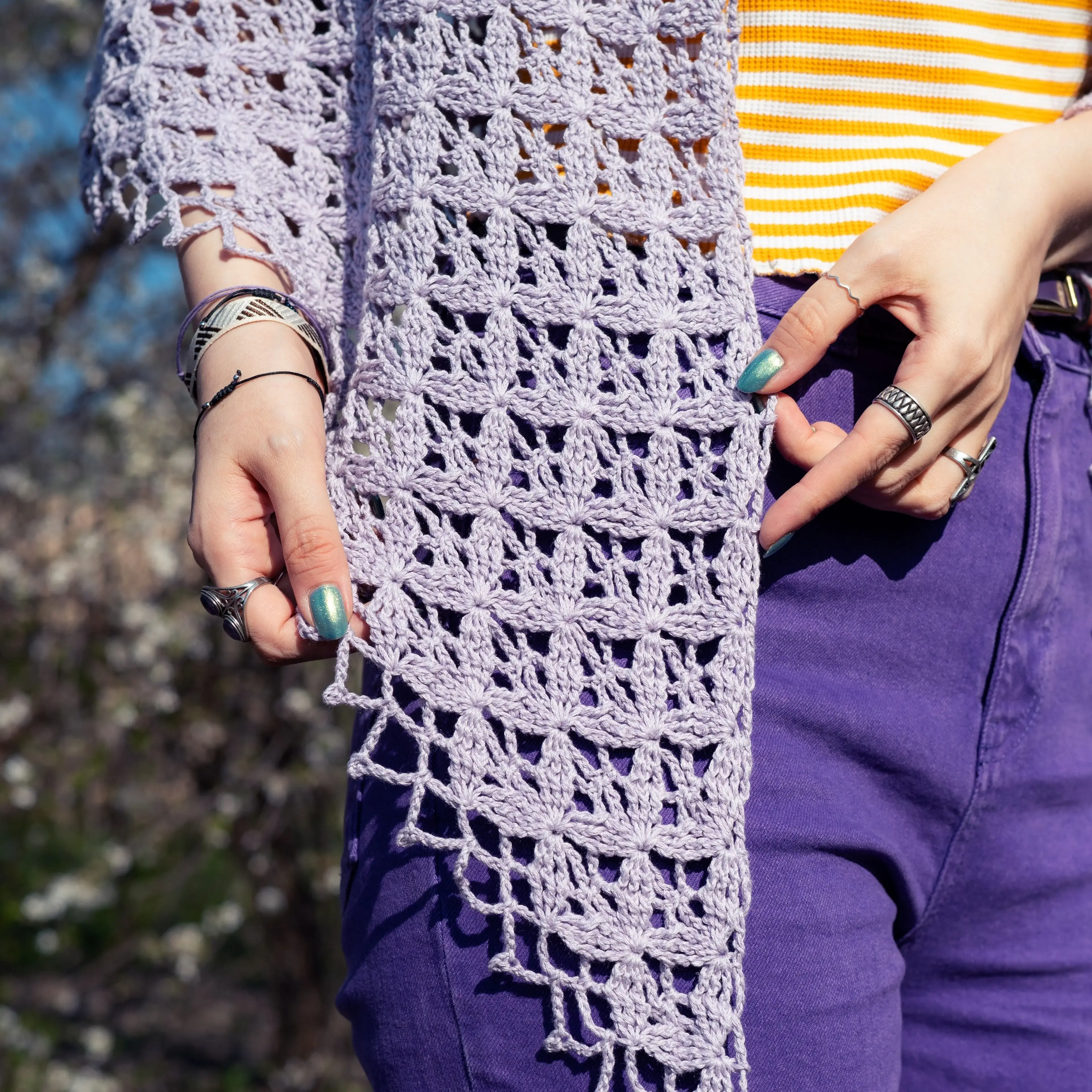 14660-purpureal-shawl-1.webp