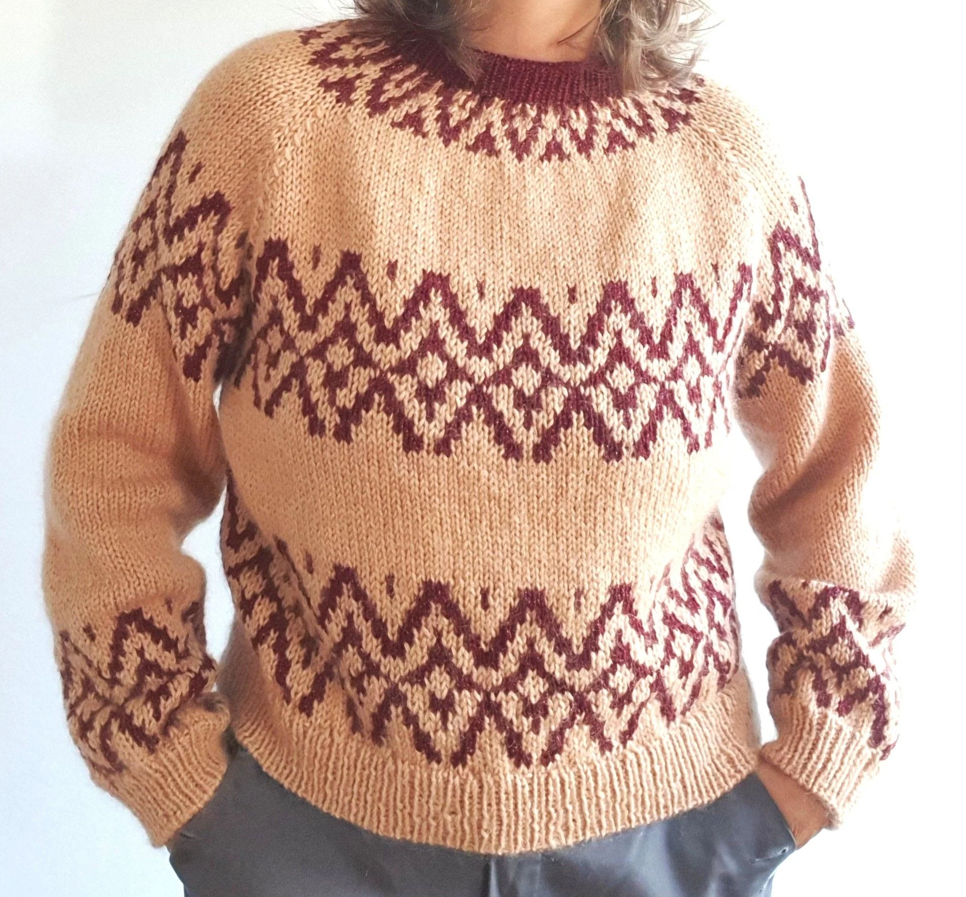 14676-all-round-christmas-sweater-1.webp