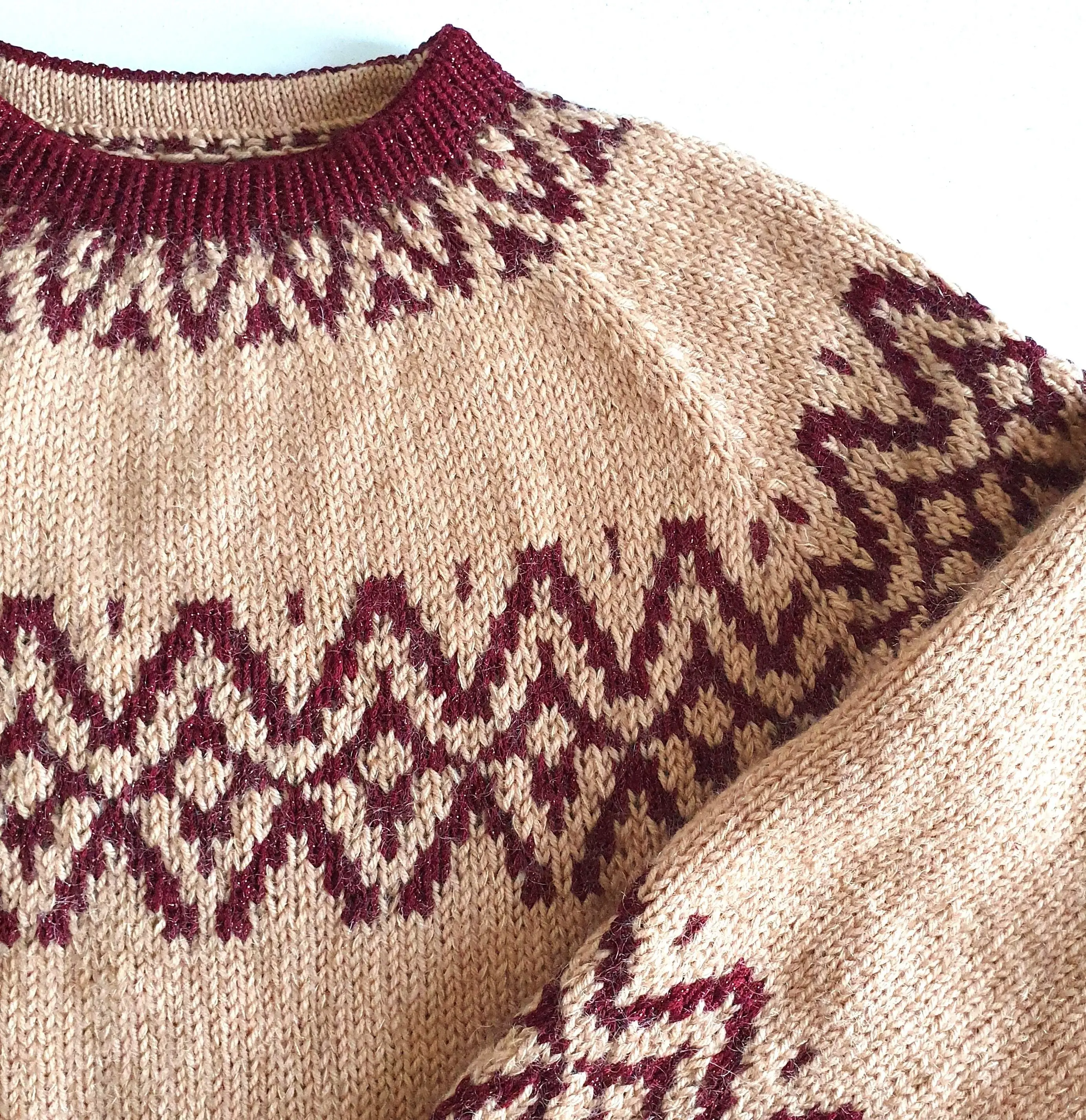 14676-all-round-christmas-sweater-1.webp