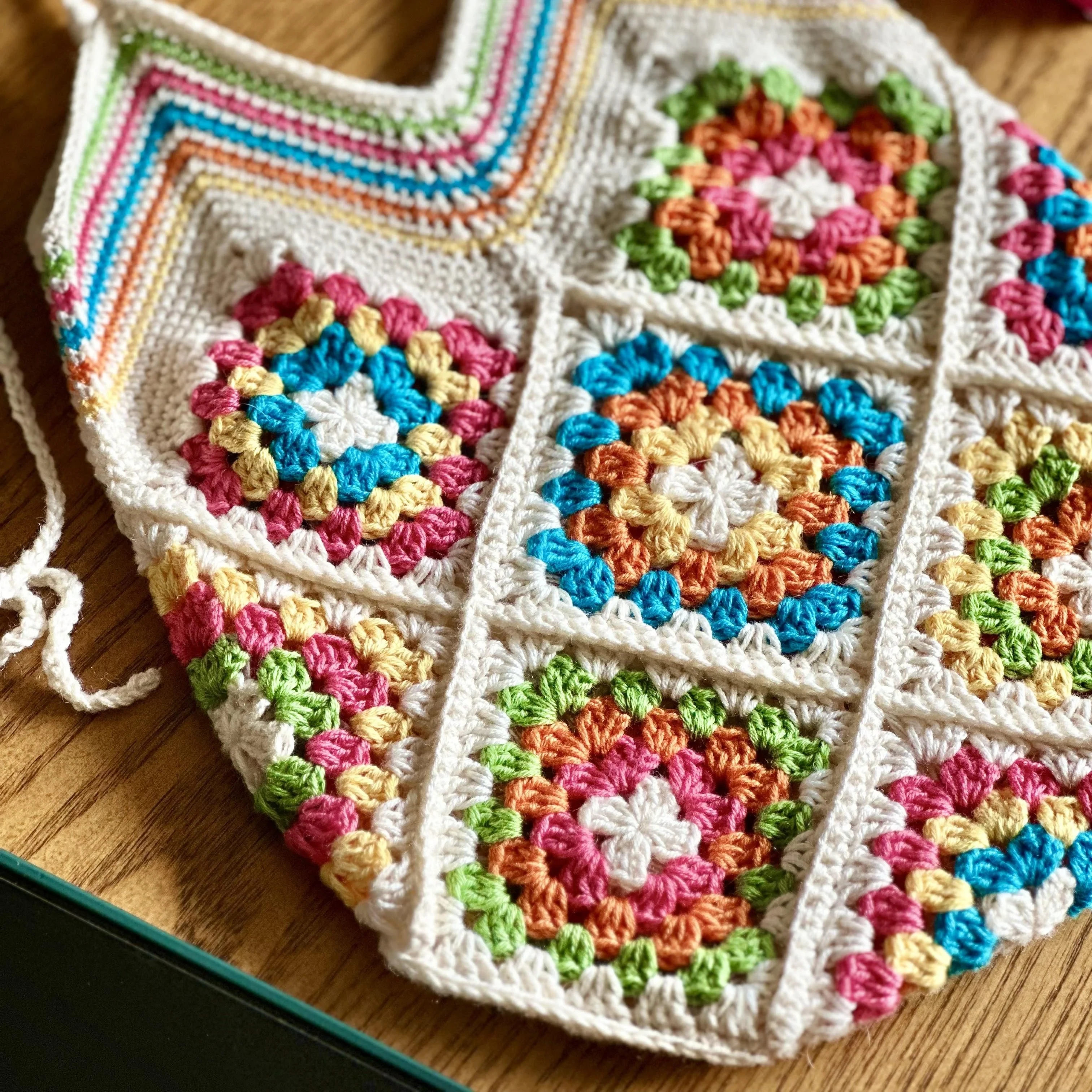 1478-summer-s-day-crossbody-bag-1.webp