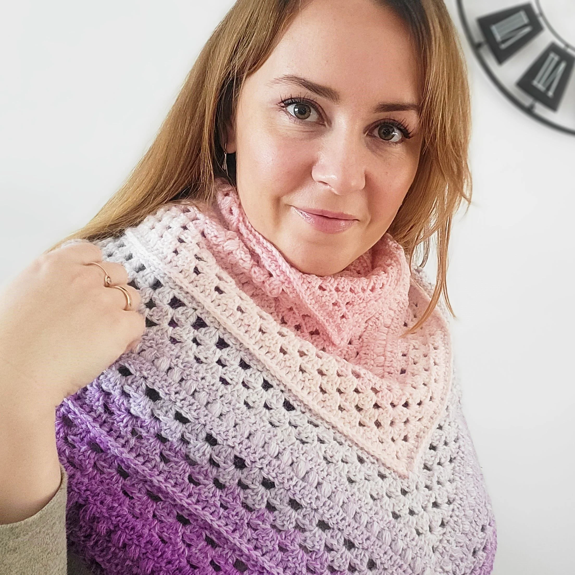 1517-gossip-shawl-1.webp