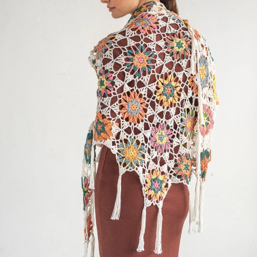 8035-445 Flowerland - Shawl