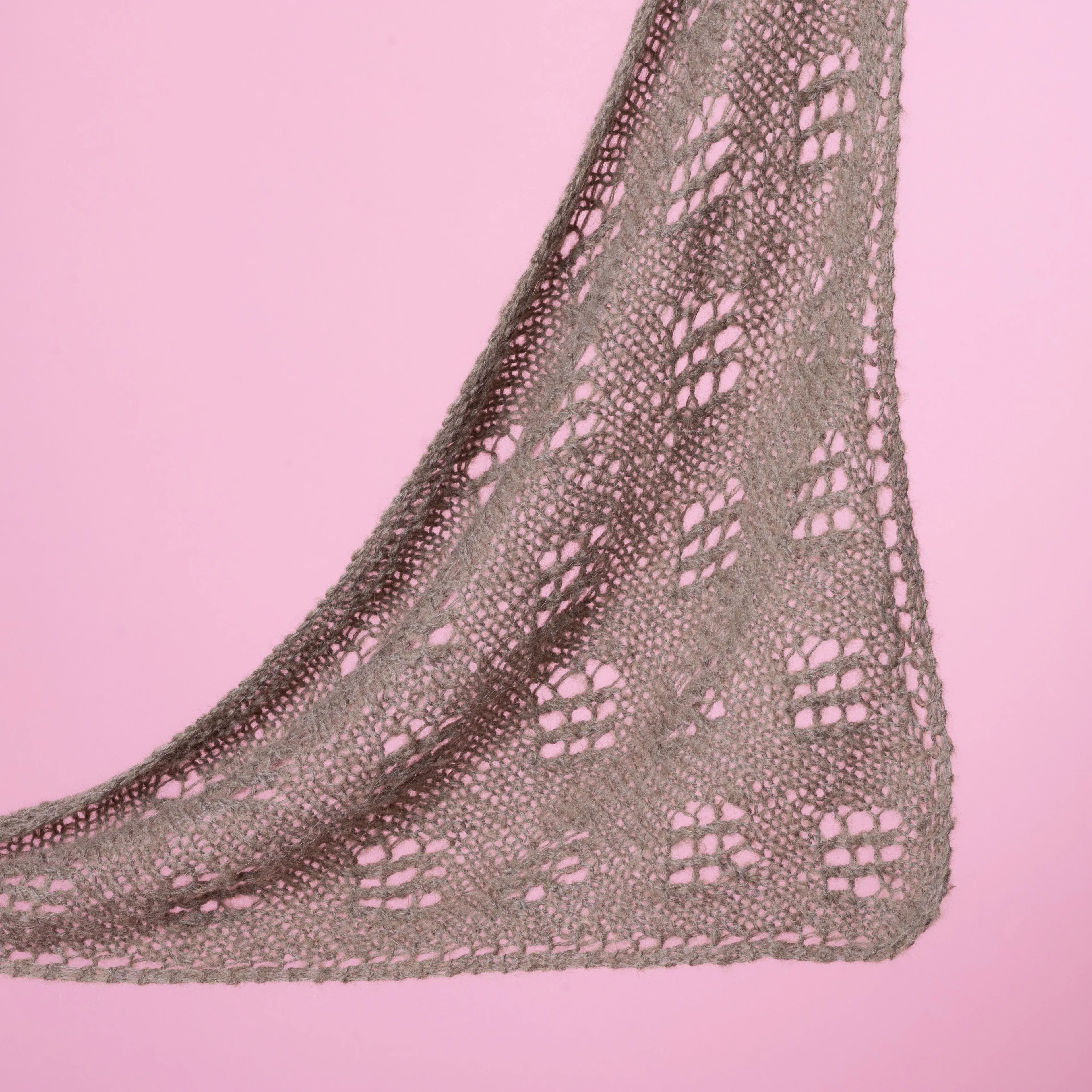 1532-lacey-bandana-1.webp