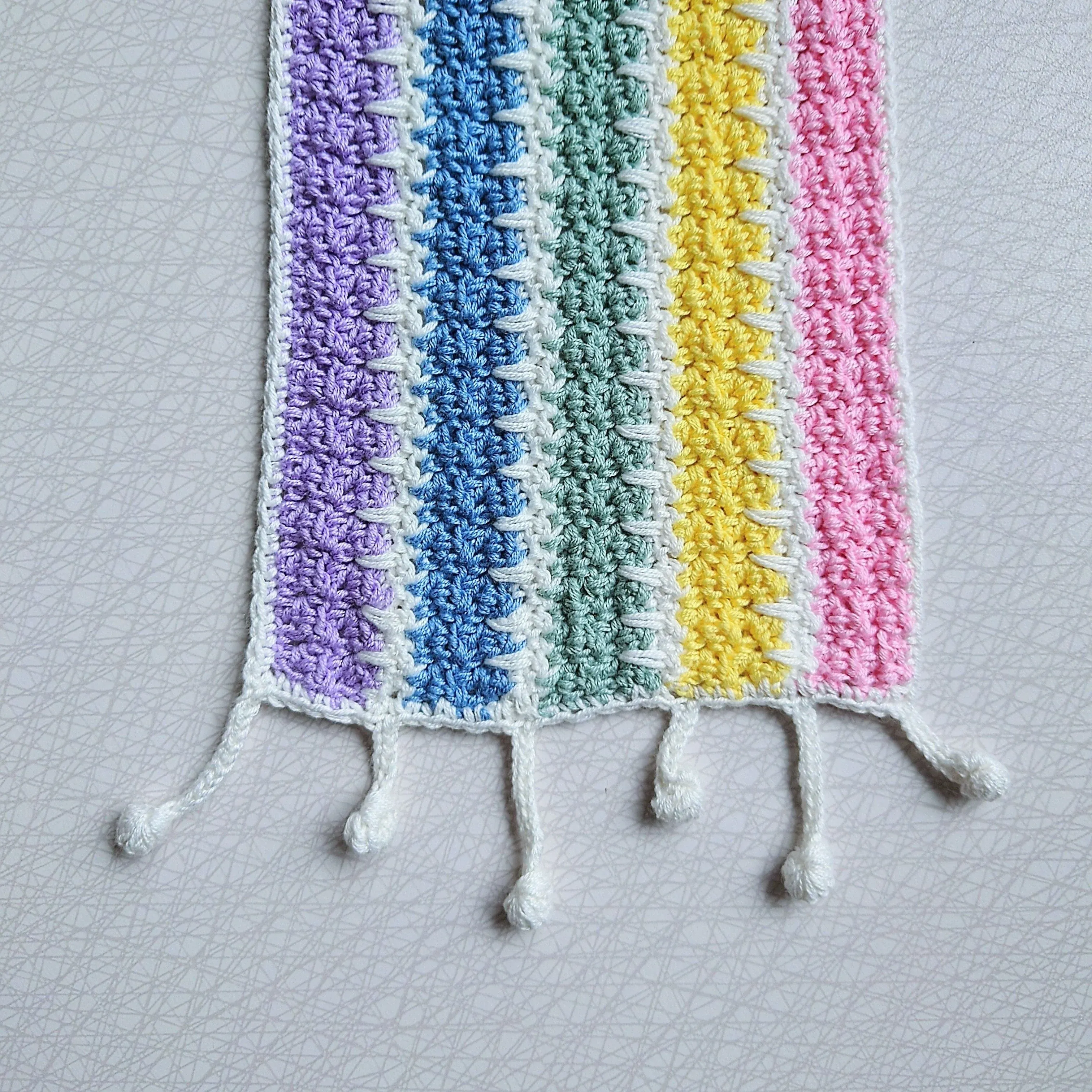 1536-spectrum-scarf-1.webp