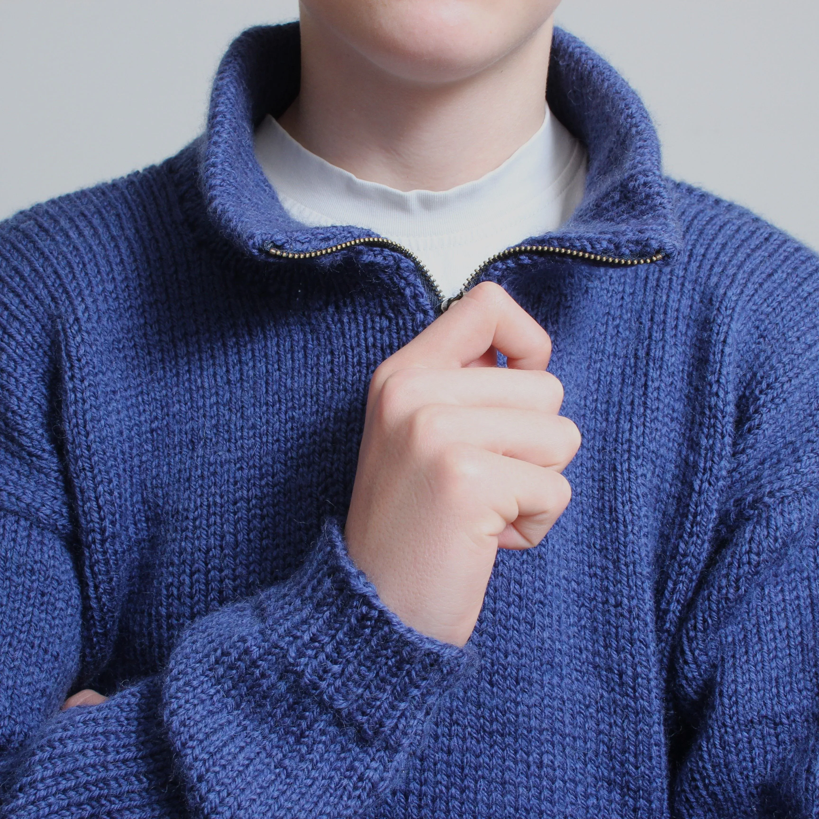 15408-willi-sweater-with-zipper-1.webp