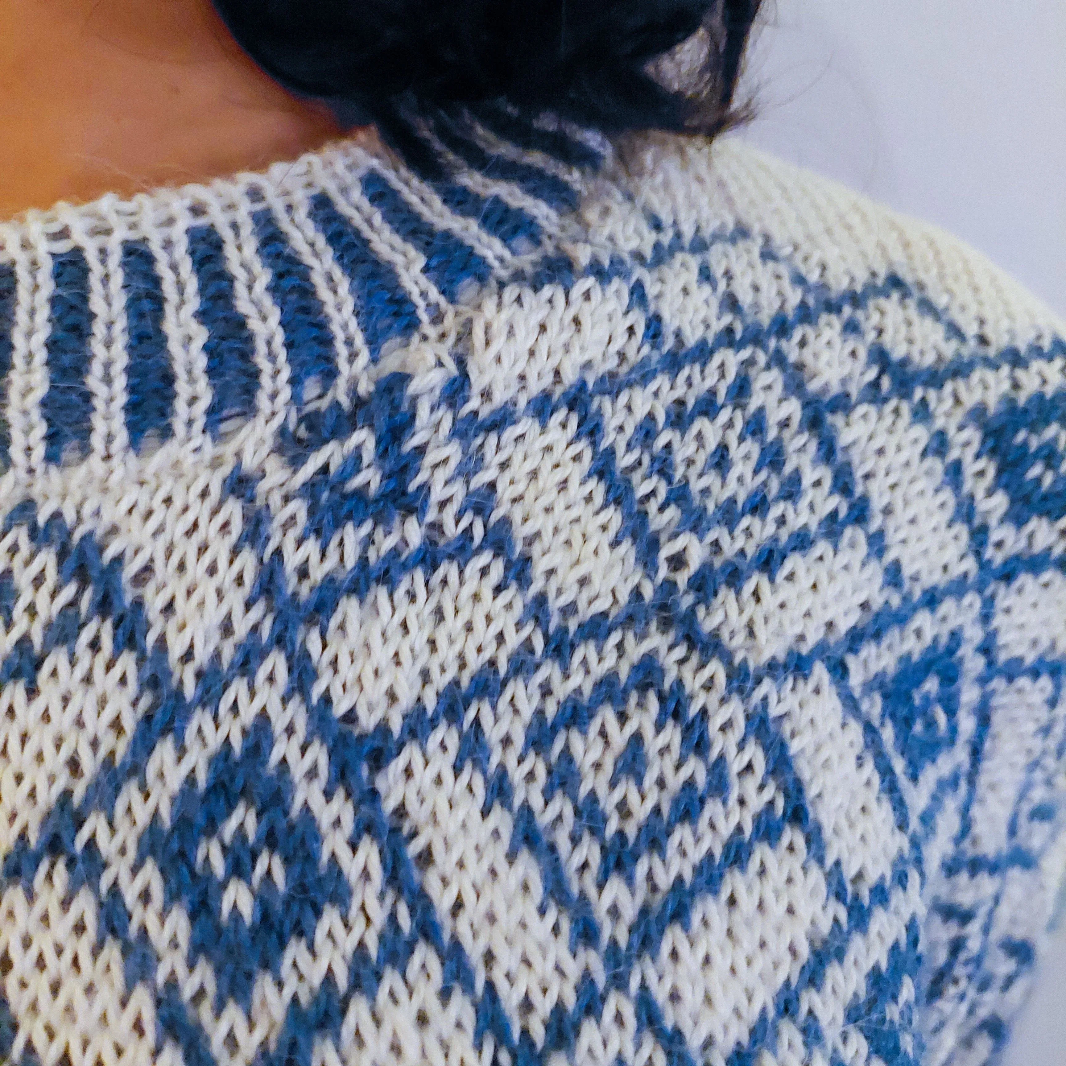 15518-azulejo-sweater-1.webp