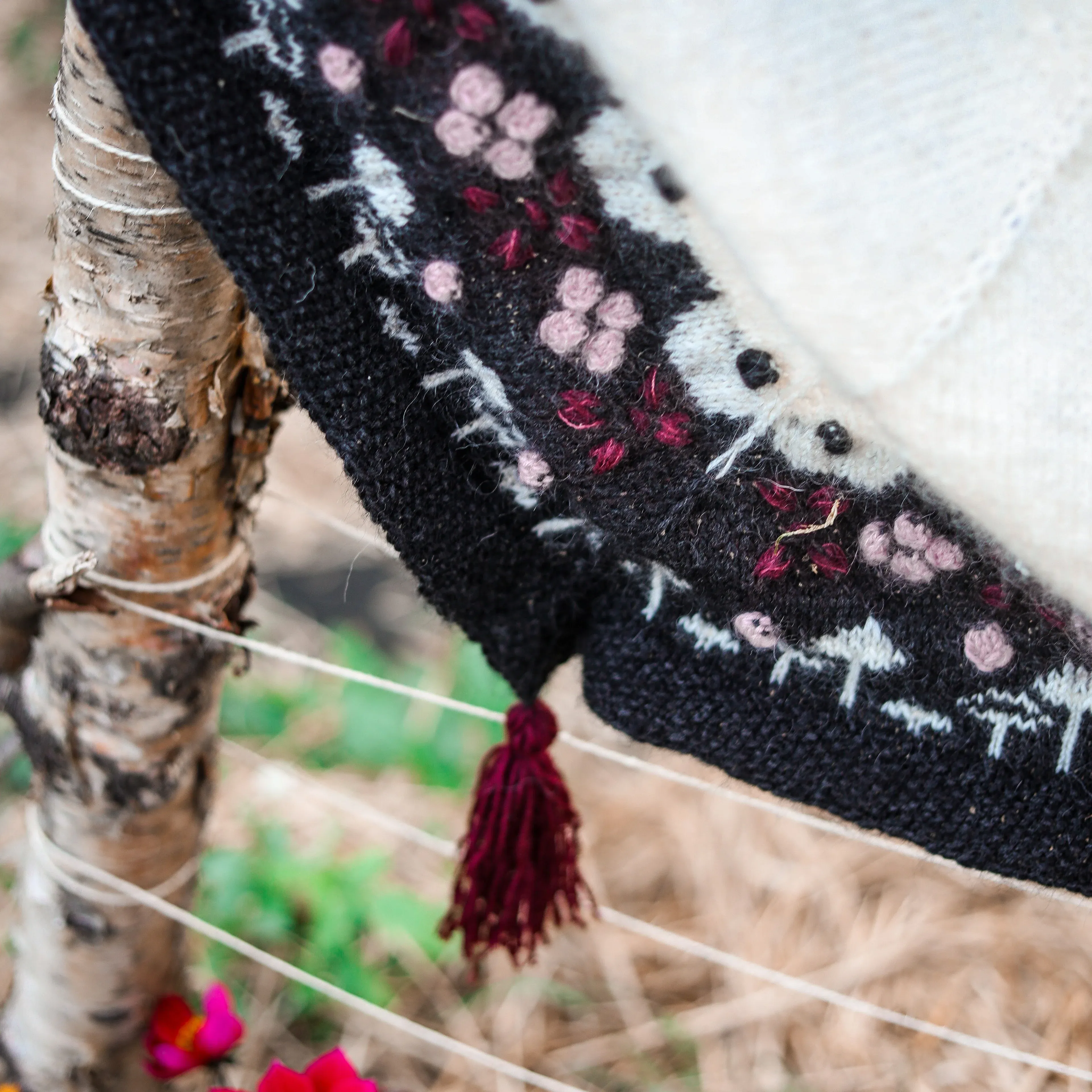 15528-woodland-shawl-1.webp