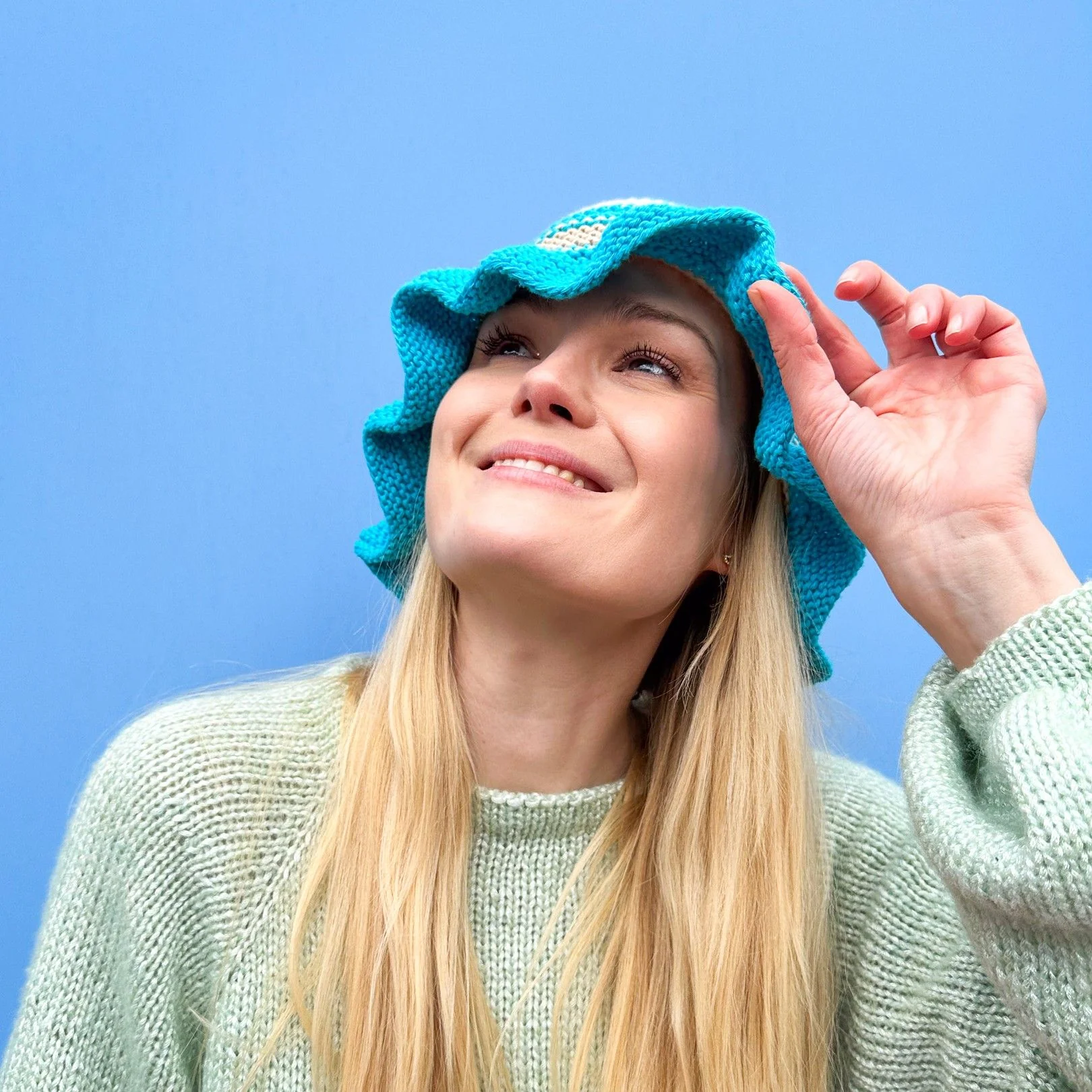 Sopka - Bucket hat with ruffles