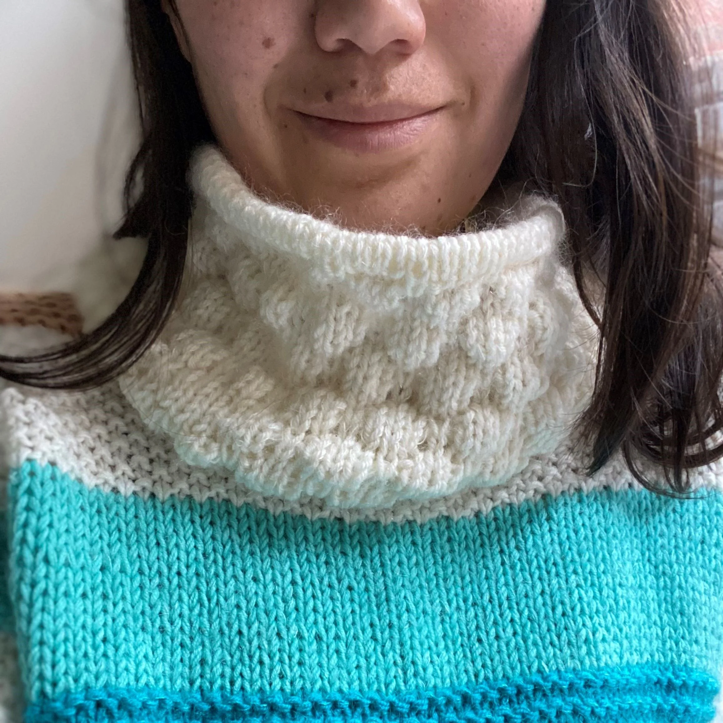 1613-bubble-cup-cowl-neck-warmer-1.webp