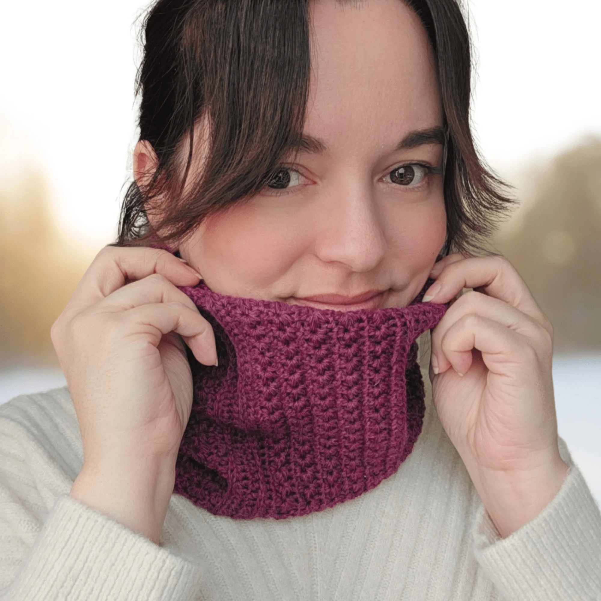 16156-winterberry-stars-cowl-1.webp