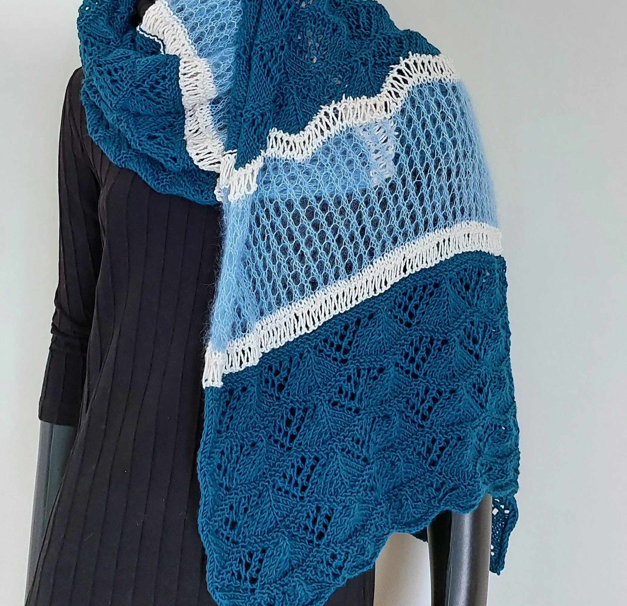 16228-texture-scarf-1.webp