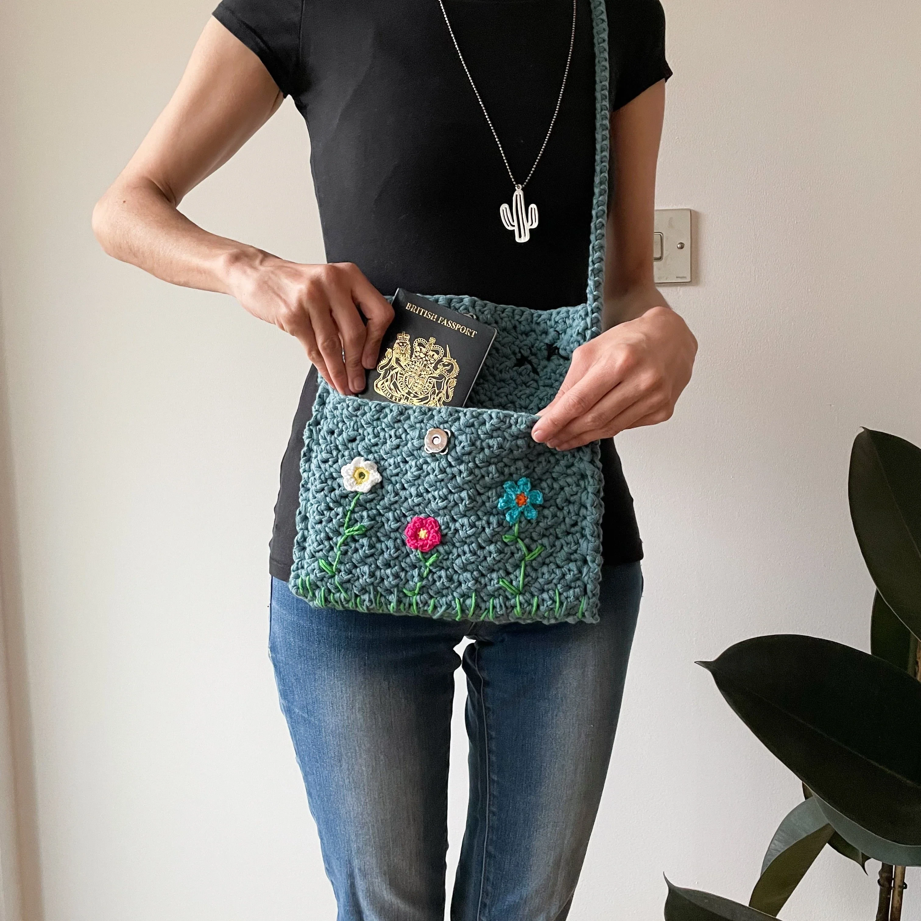 1631-bloomy-bag-1.webp