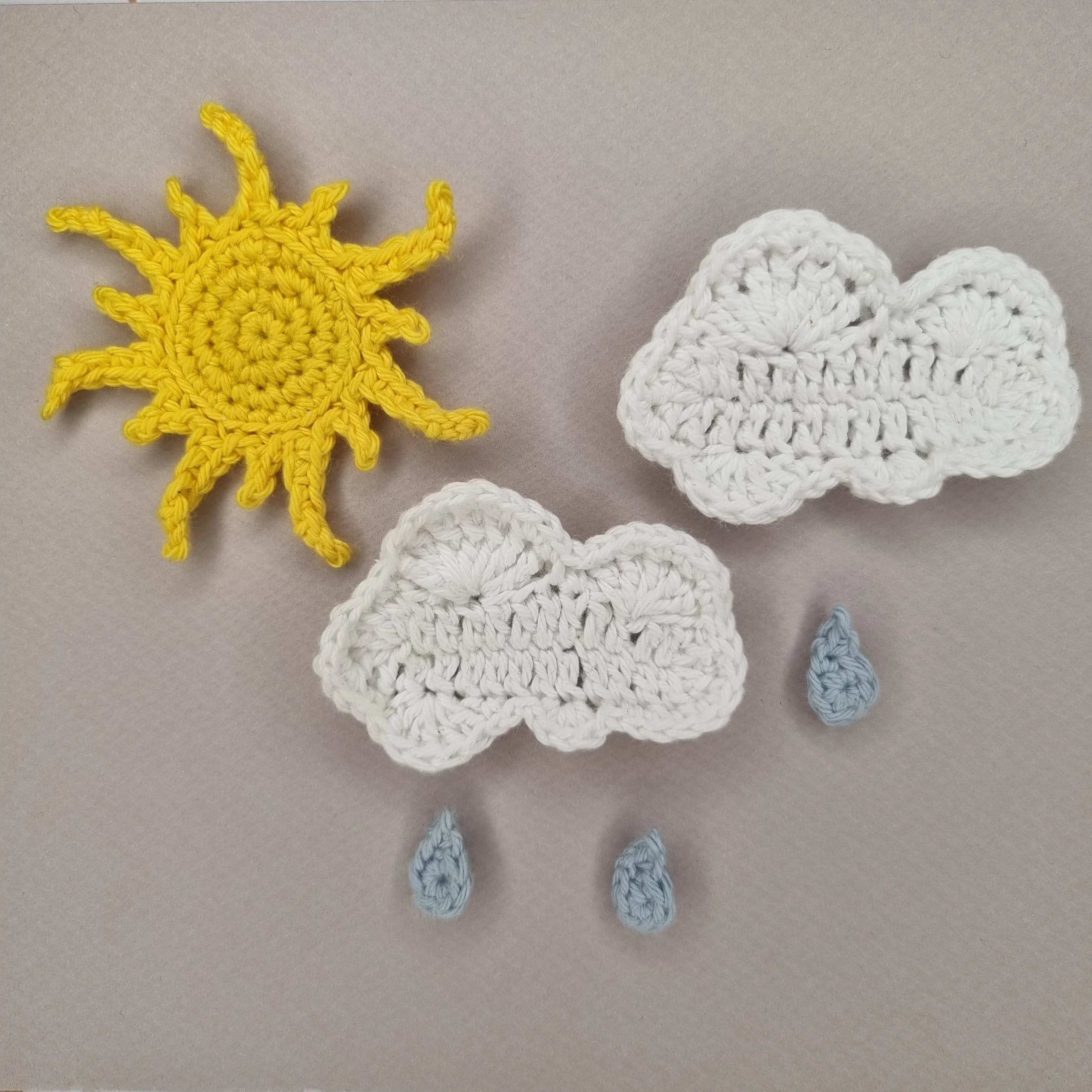 1635-clouds-with-rain-drops-applique-1.jpg