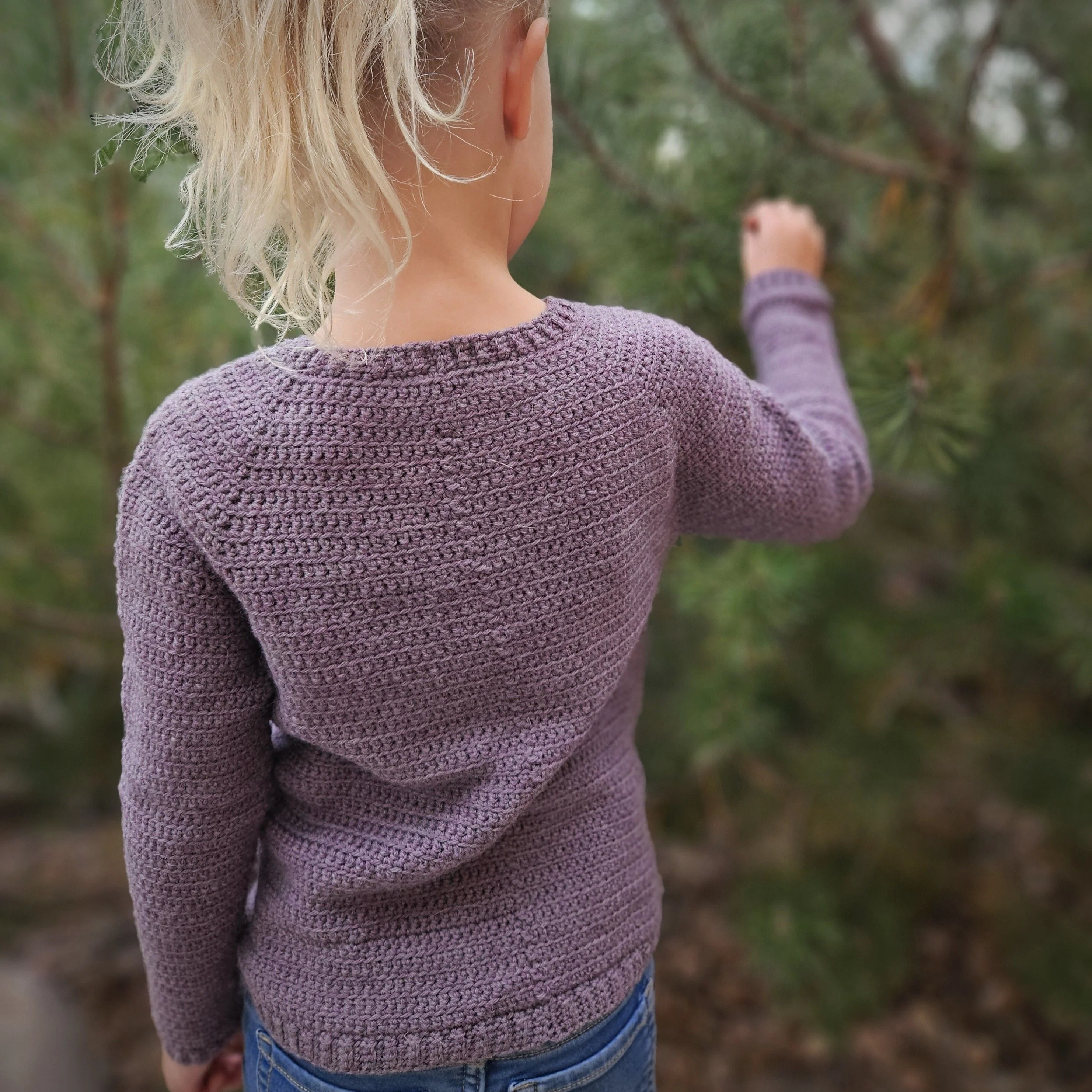 16364-peekaboo-pocket-children-s-sweater-1.jpg