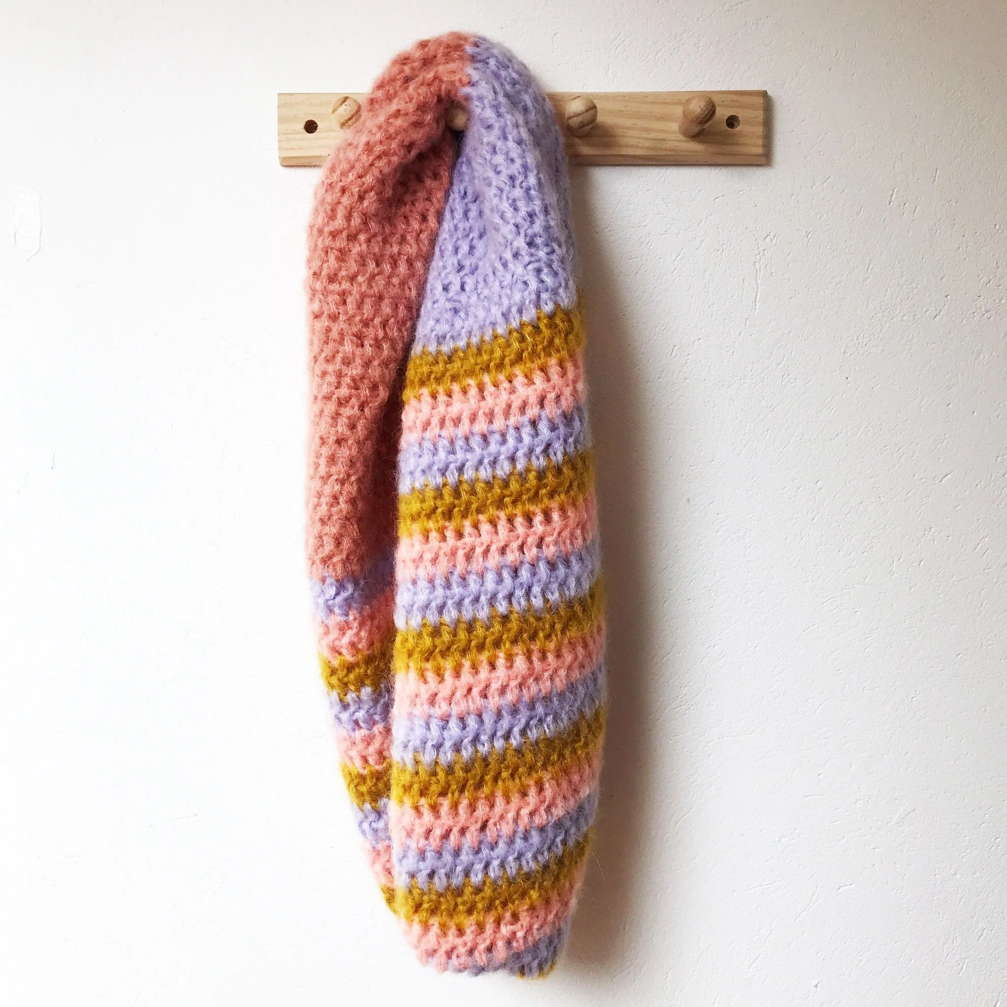 Picnic Stripe - Cowl