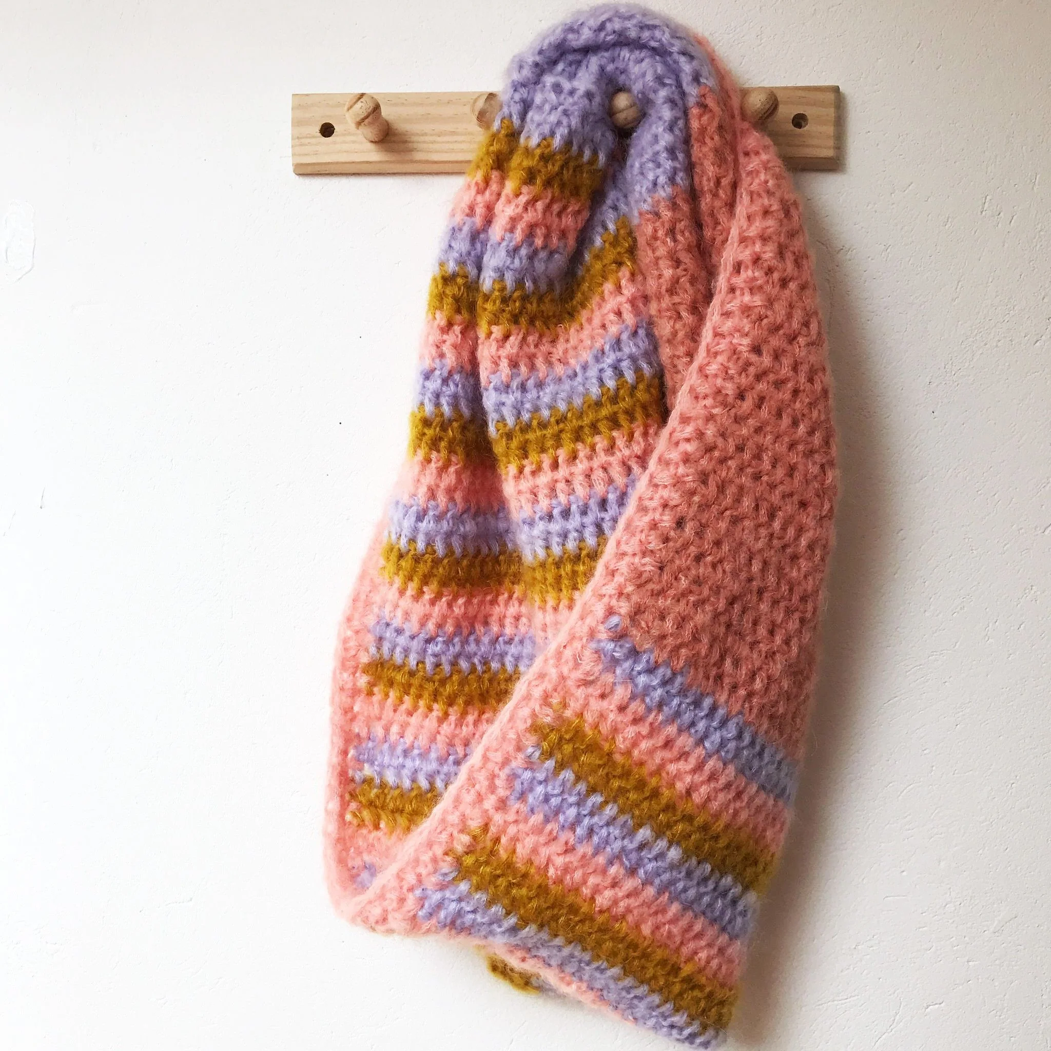 Picnic Stripe - Cowl