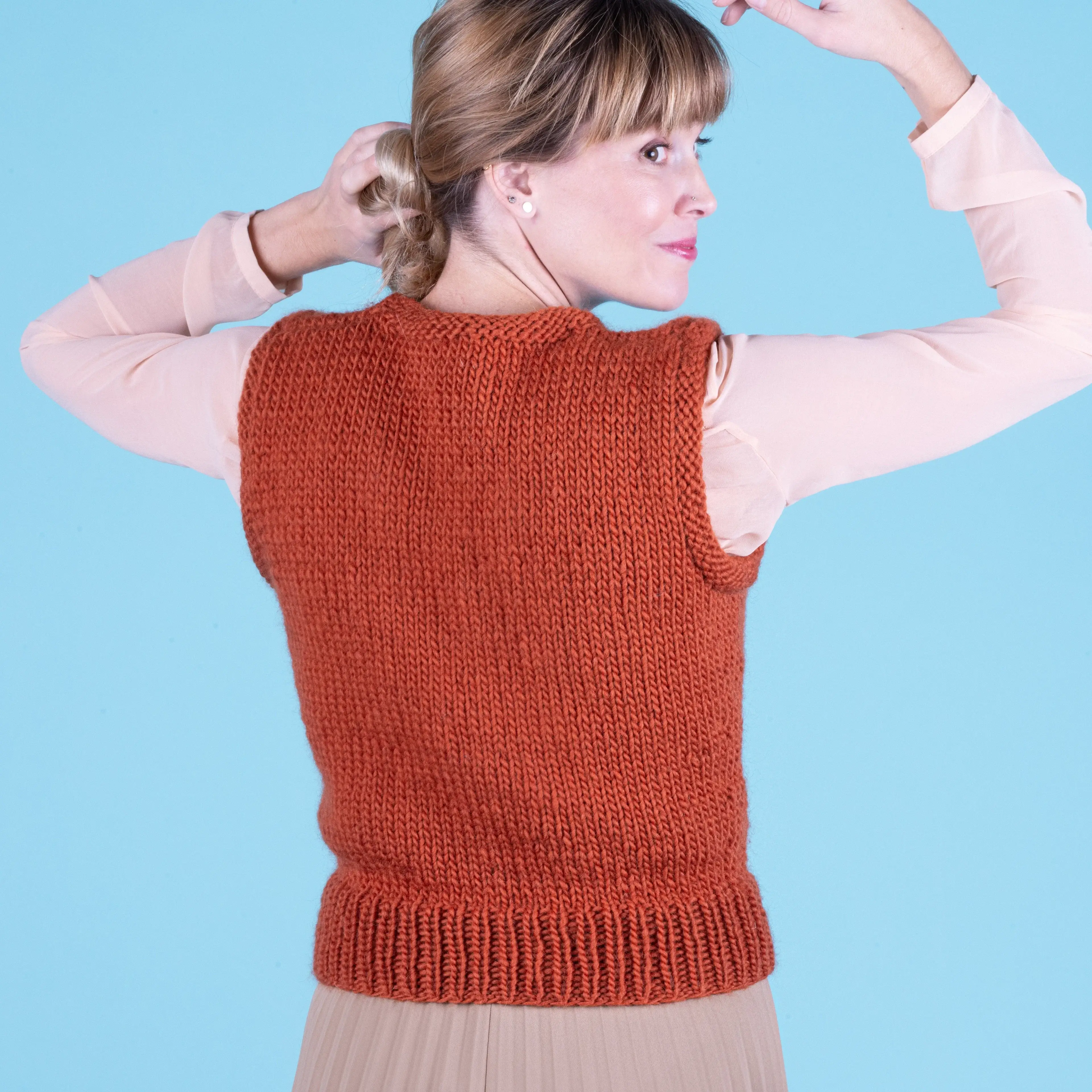 16929-vivi-cropped-vest-1.webp