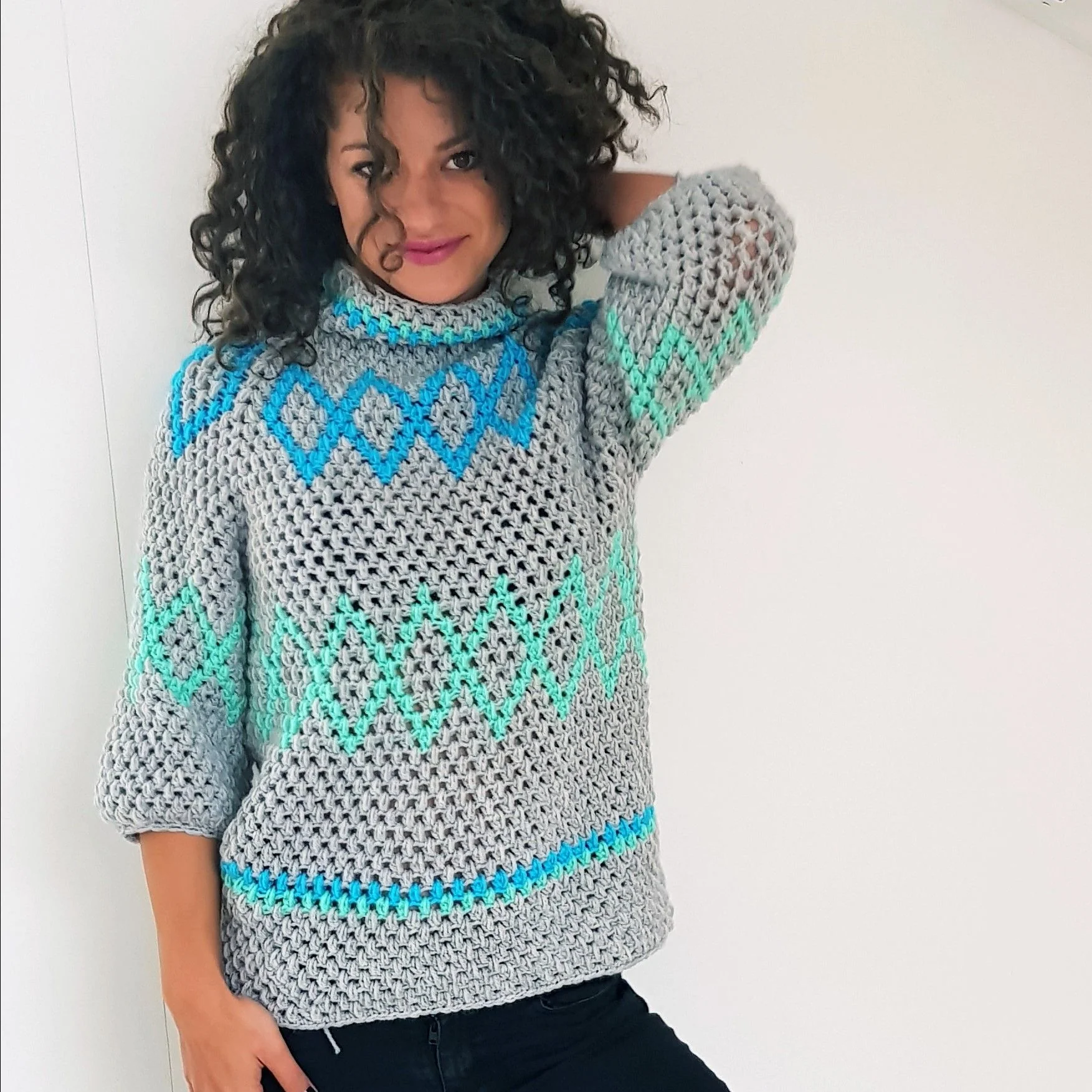 16977-diamonds-puff-sweater-1.webp