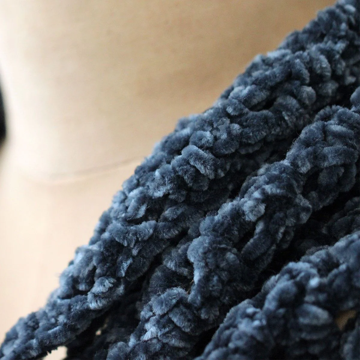 16998-granny-shawl-boheme-velvet-double–1.webp