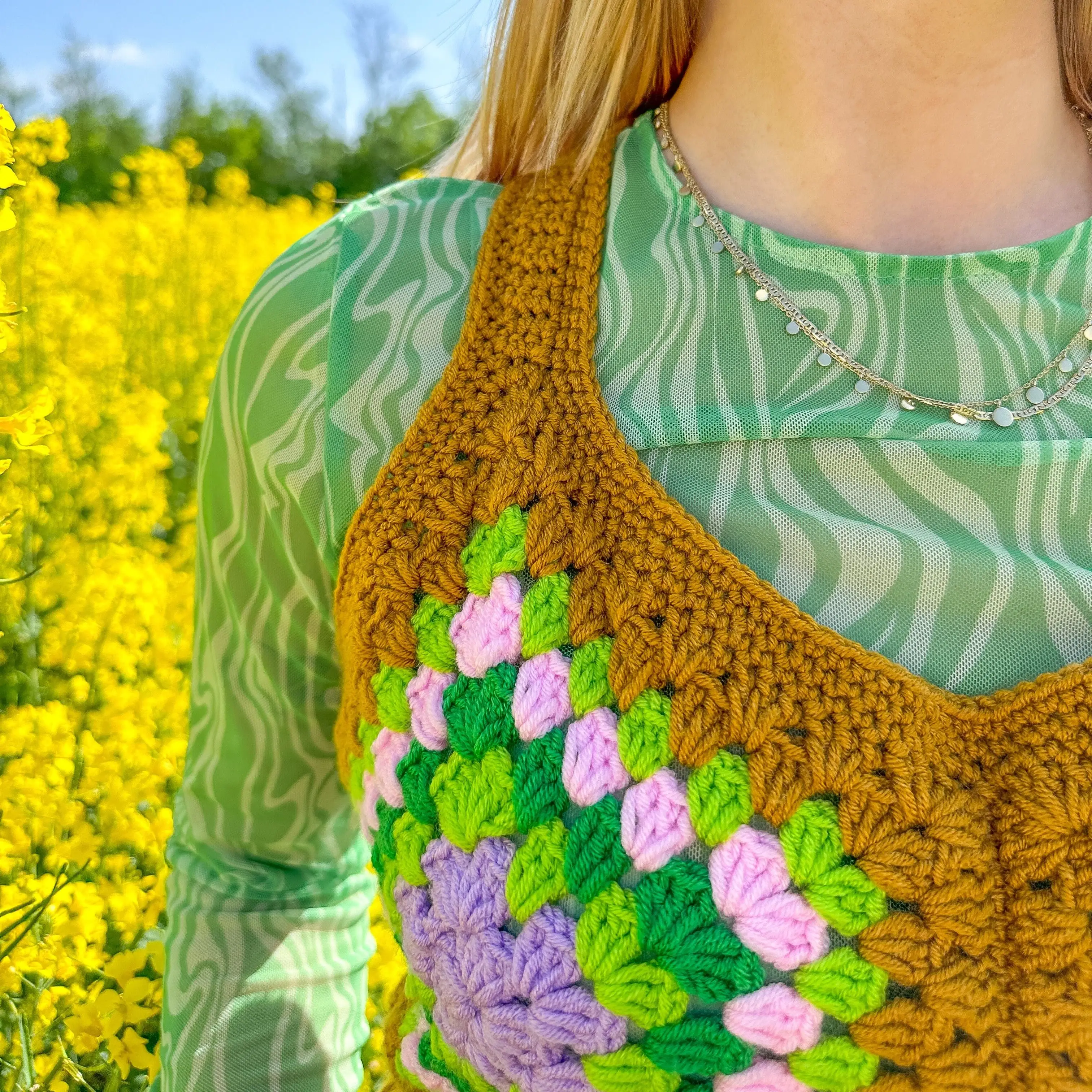 17027-woodstock-crop-top-1.webp