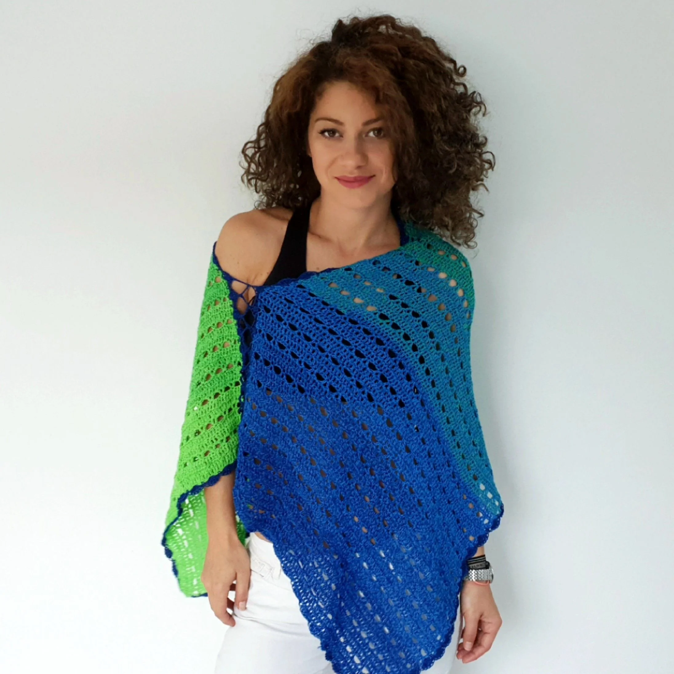 17269-green-sea-poncho-1.webp