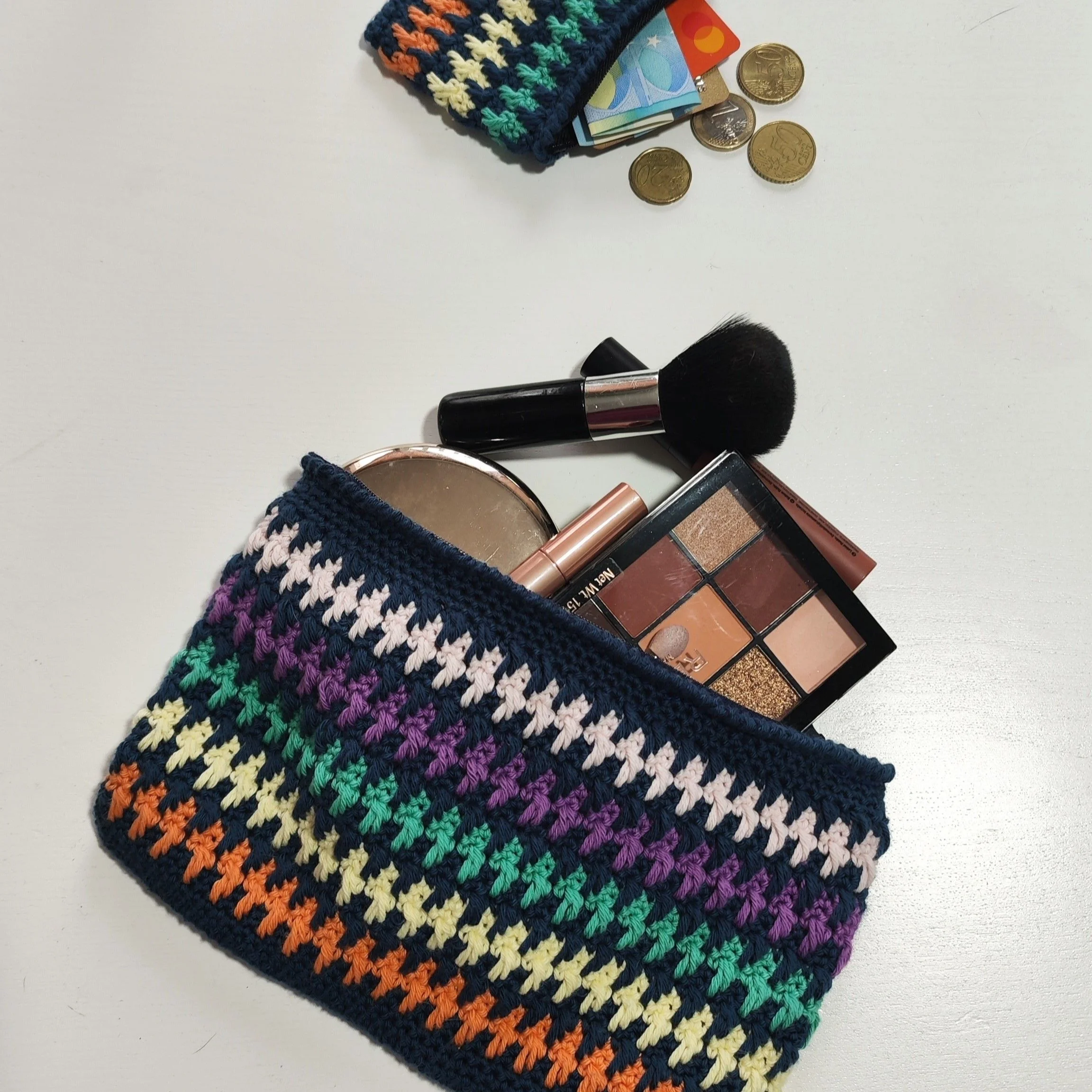 1741-multicolor-toiletry-bag-and-wallet-1.webp