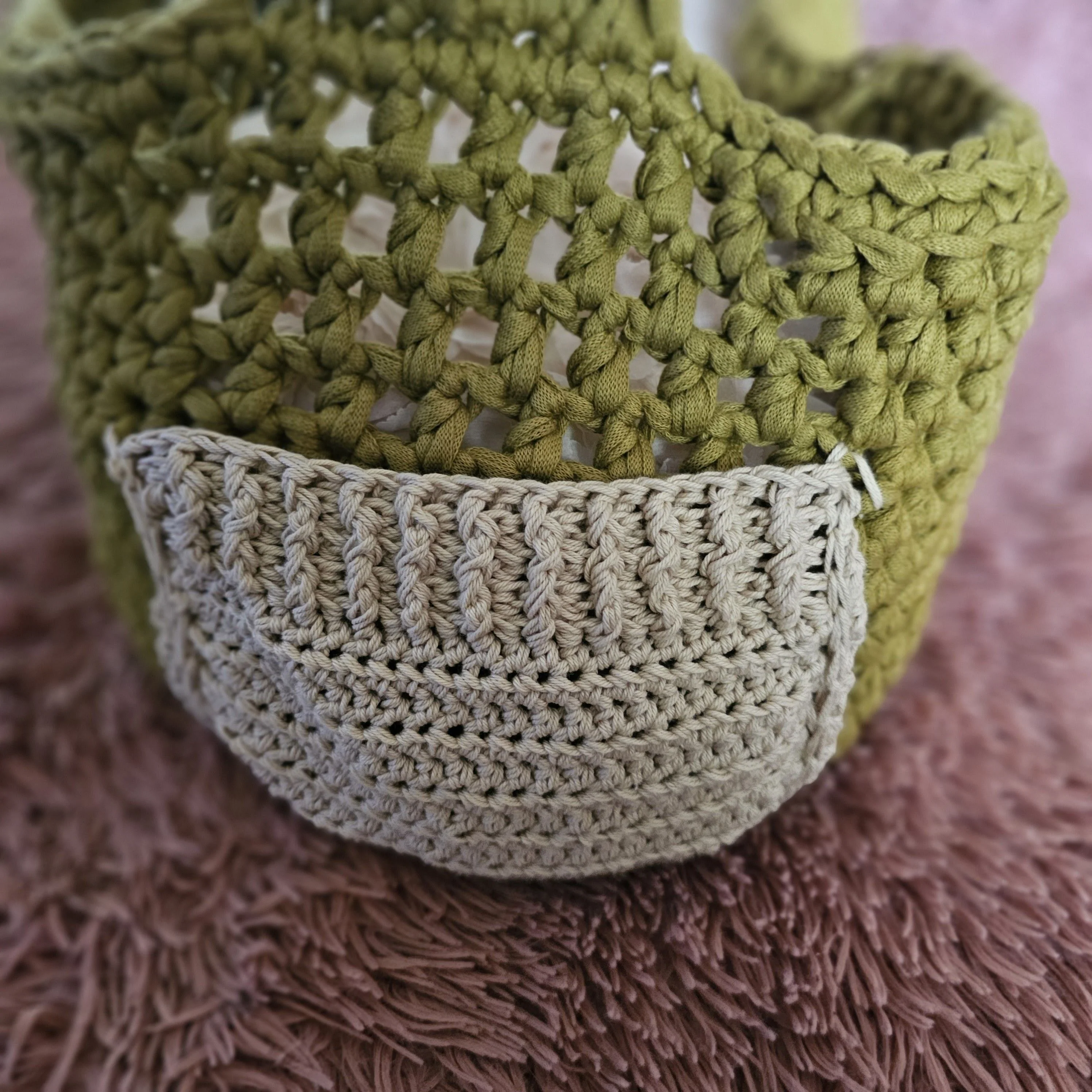 1743-puppy-dog-pouch-1.webp
