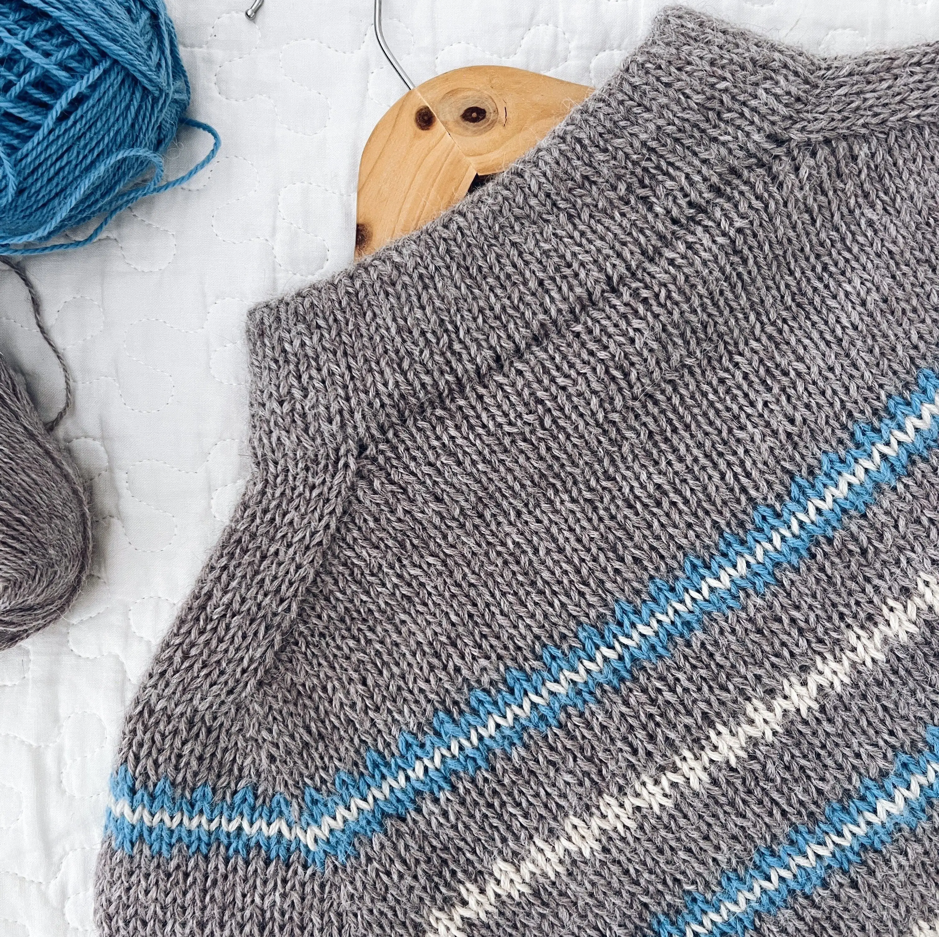 17518-drift-sweater-1.webp