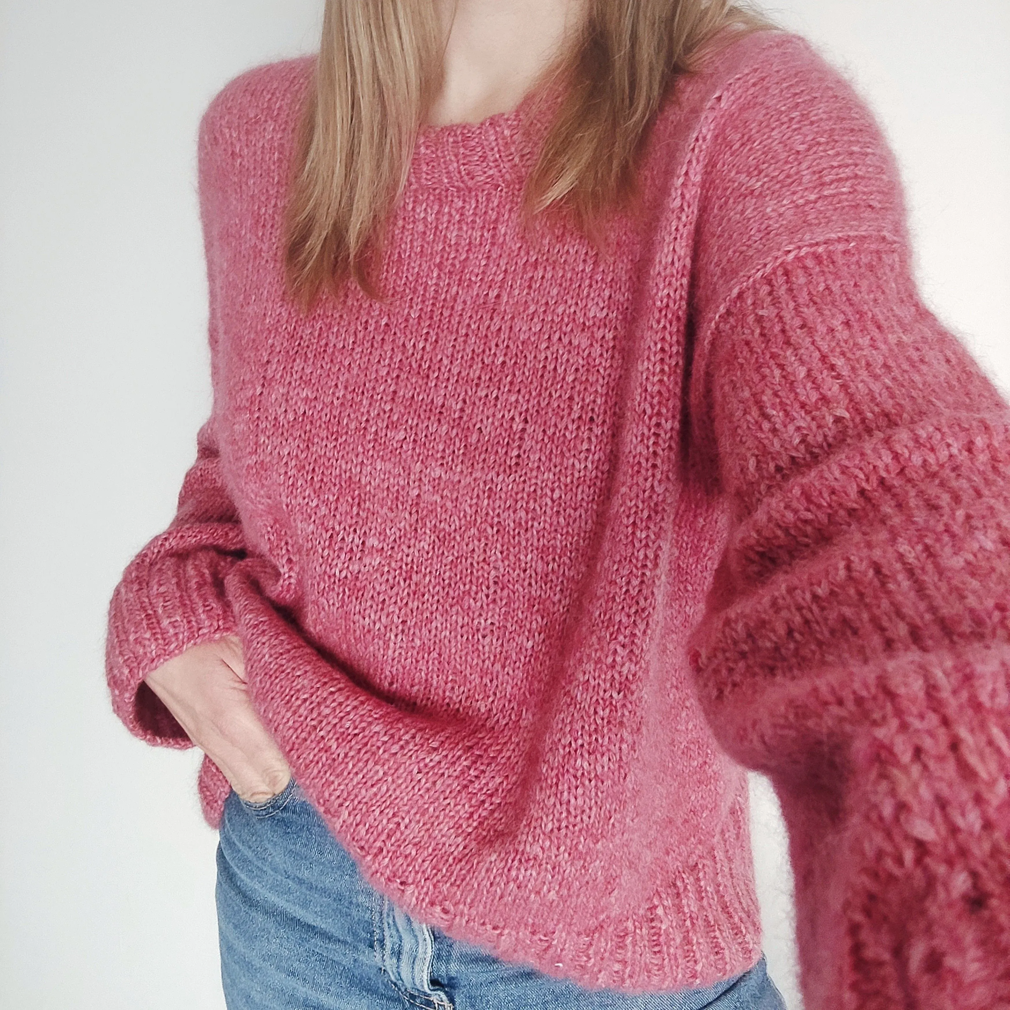 17553-everyday-essential-sweater-1.webp