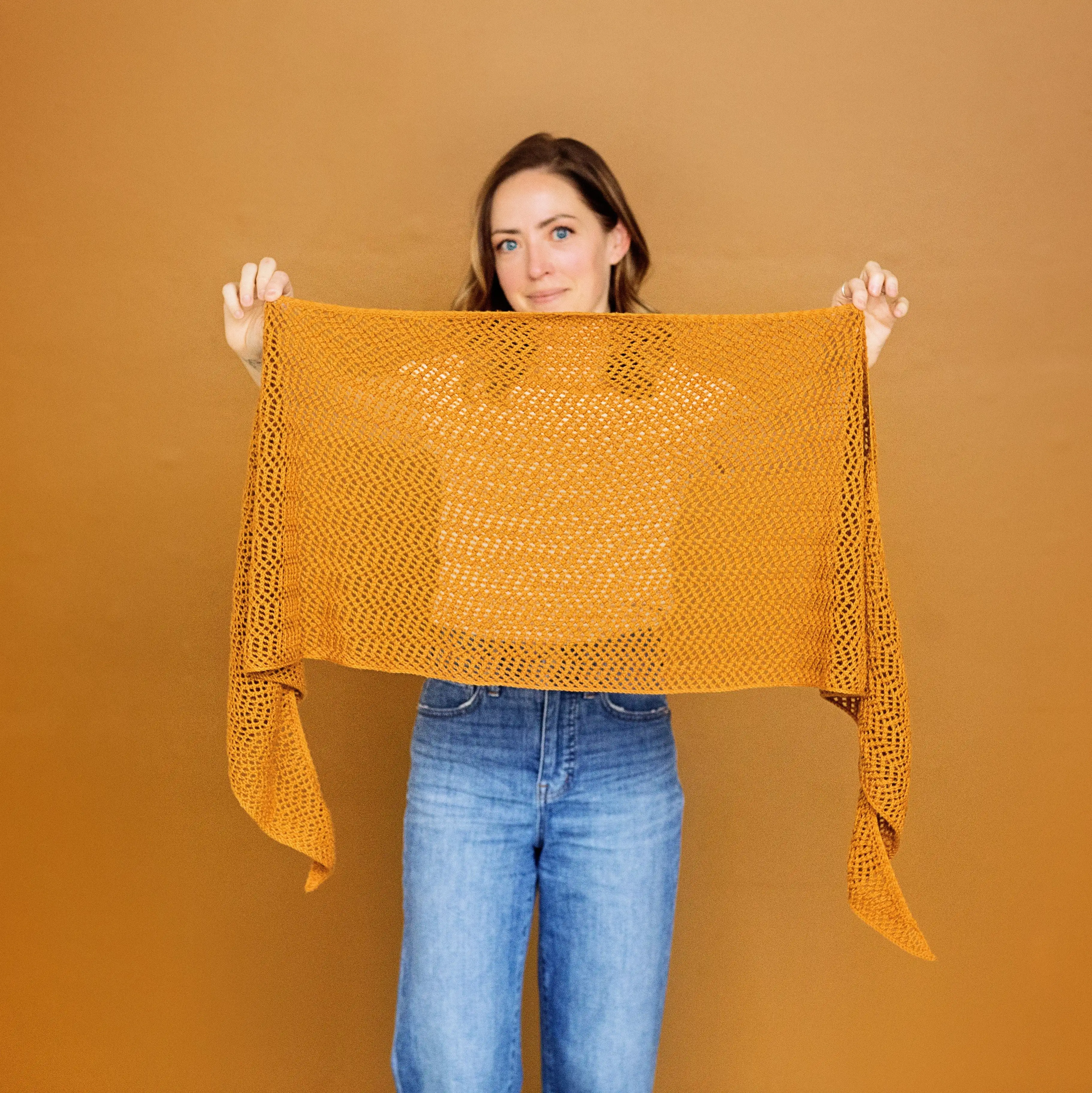 17656-topaz-shawl-1.webp