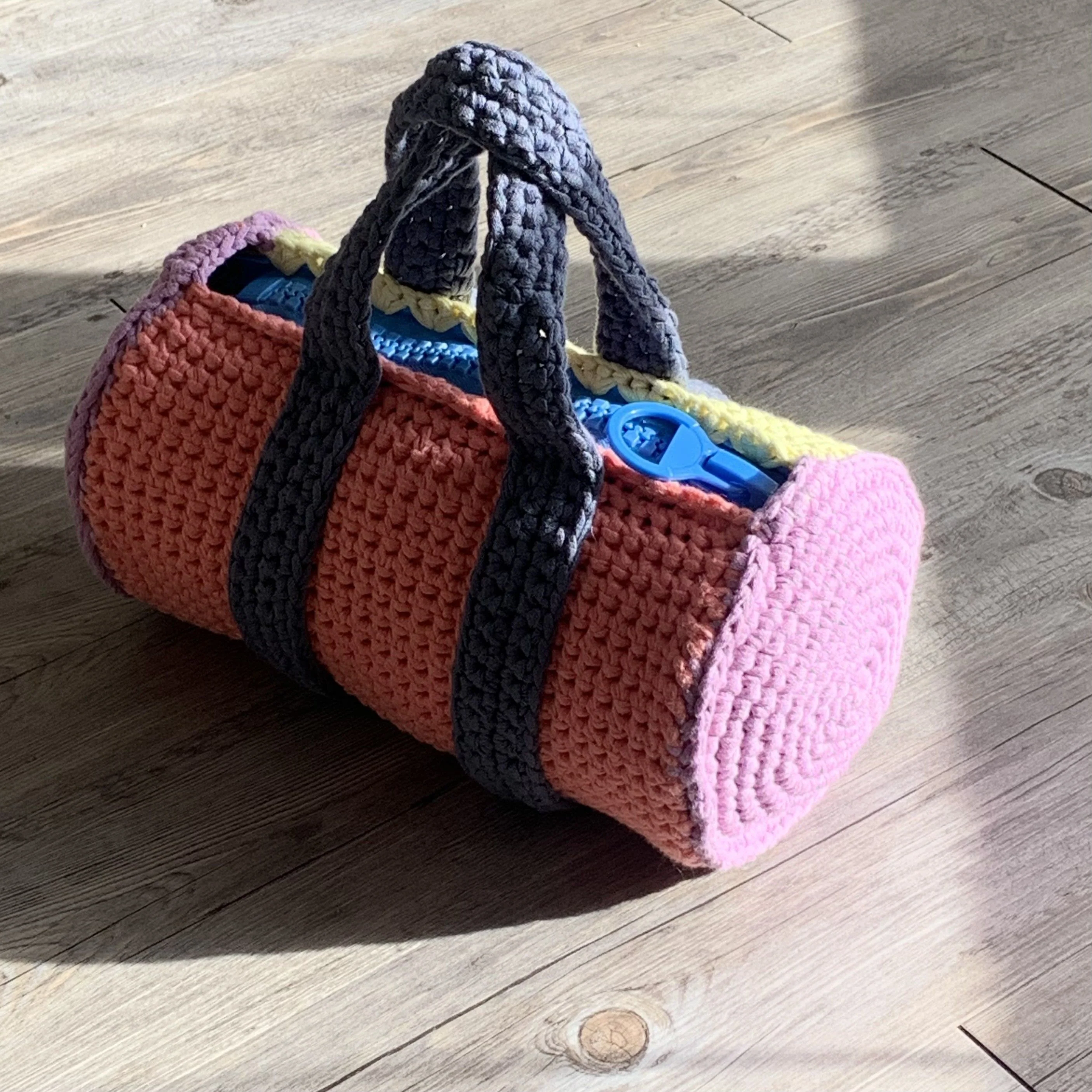 1781-jolly-duffel-bag-1.webp