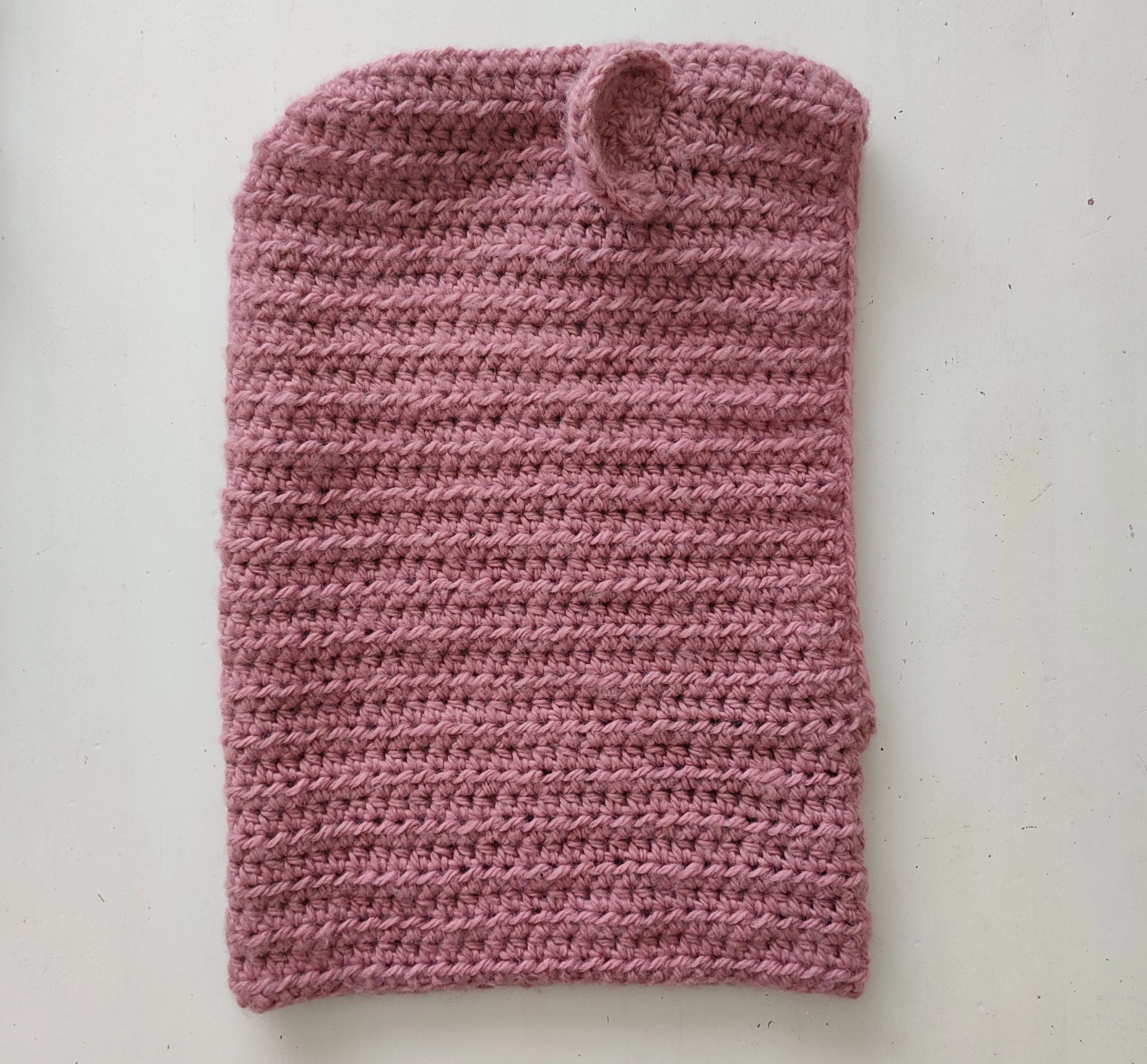 18314-bear-hooded-cowl-1.webp