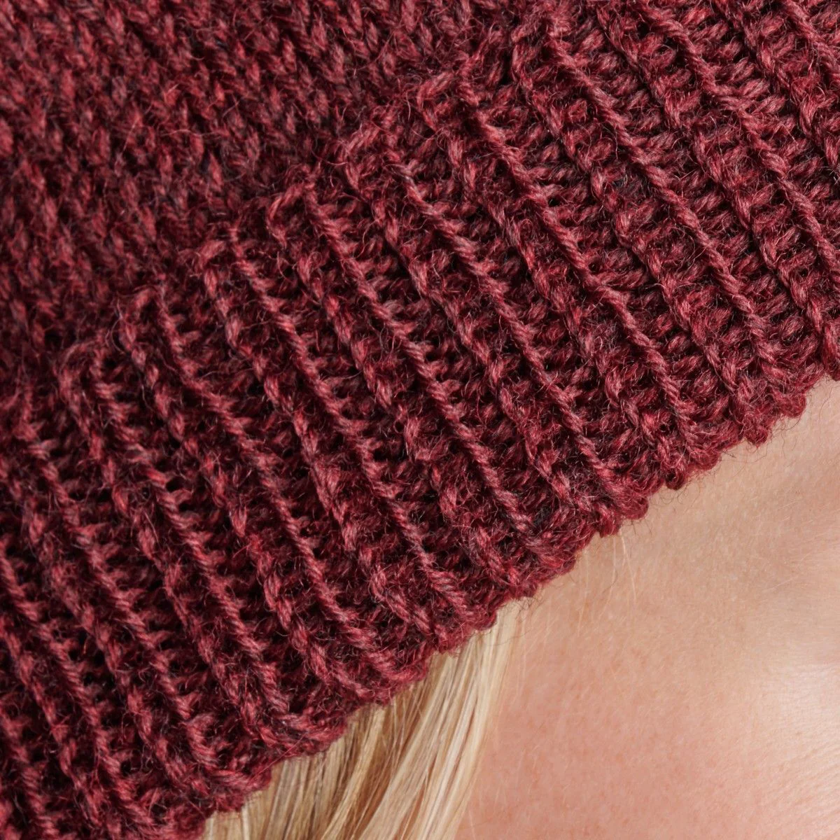 18379-festuca-hat-1.webp