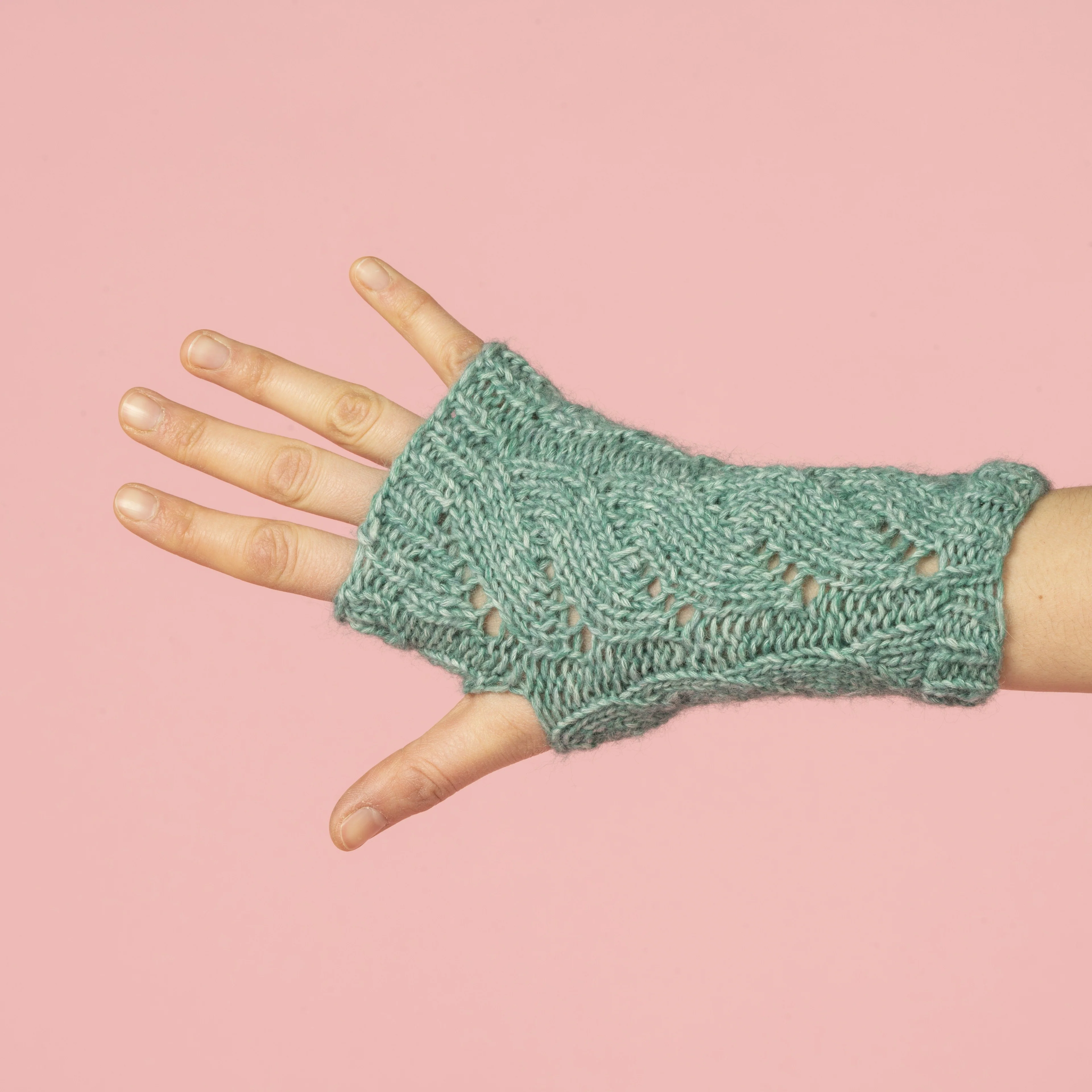18642-currant-wrist-warmers-1.webp