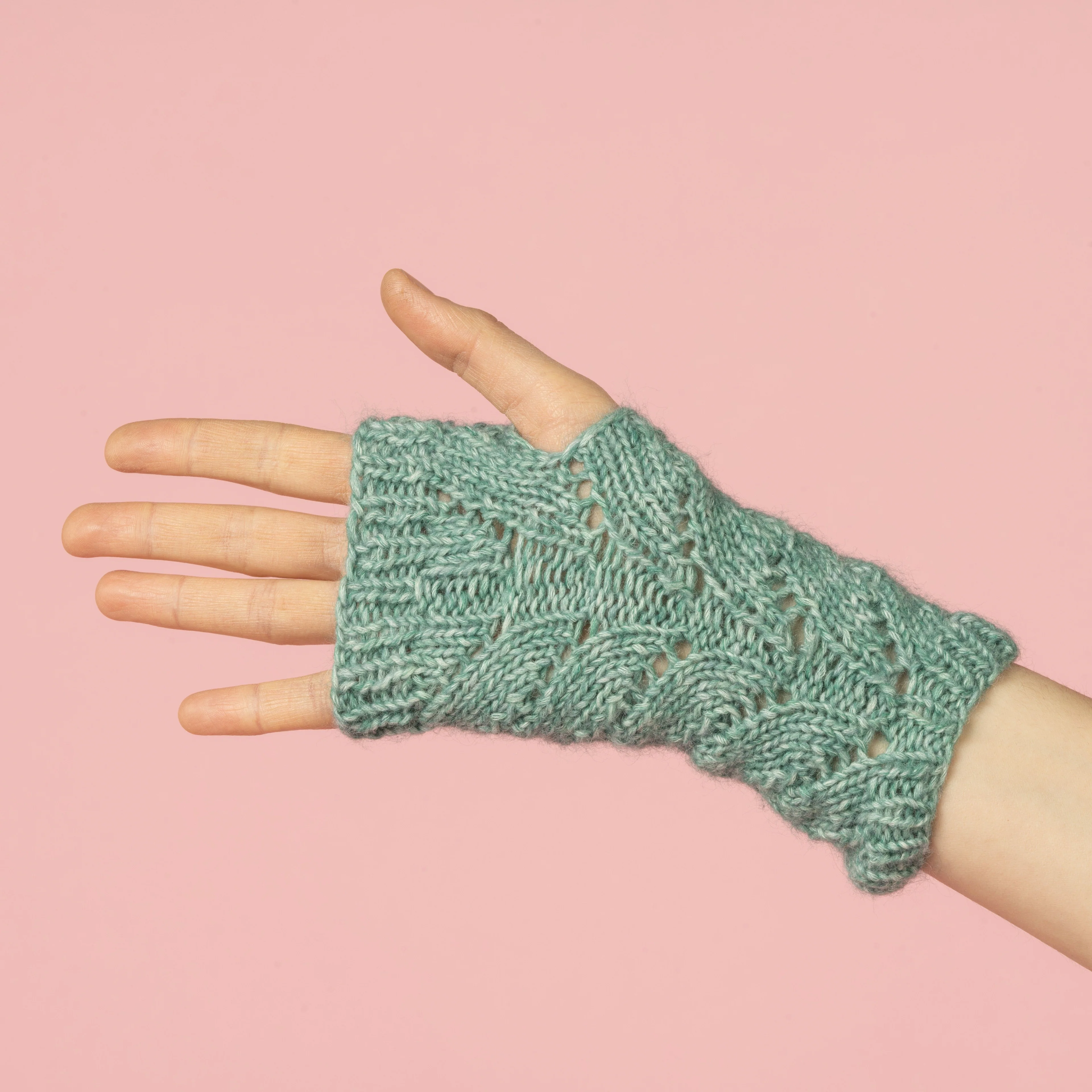 18642-currant-wrist-warmers-1.webp