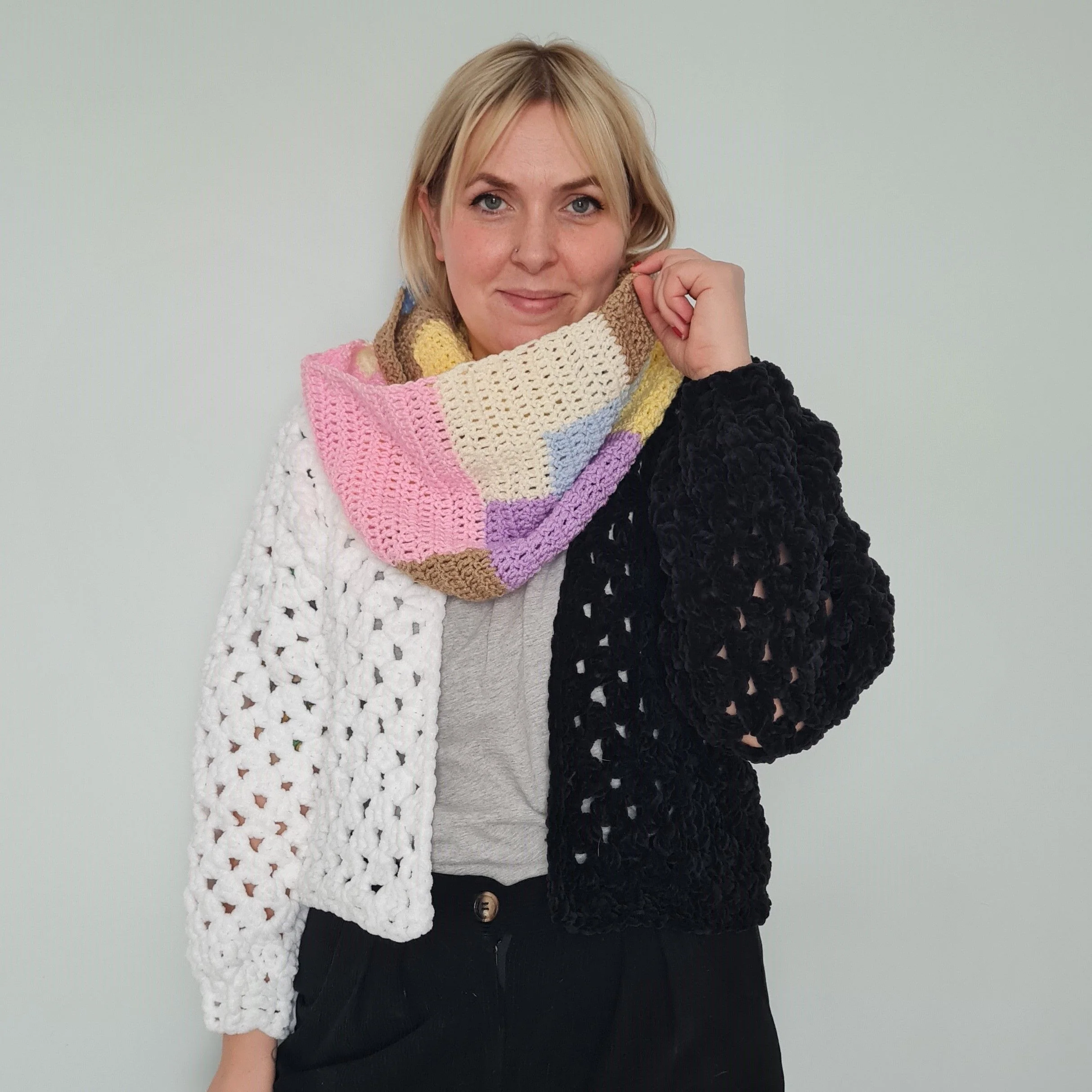 18681-patchy-infinity-scarf-1.webp