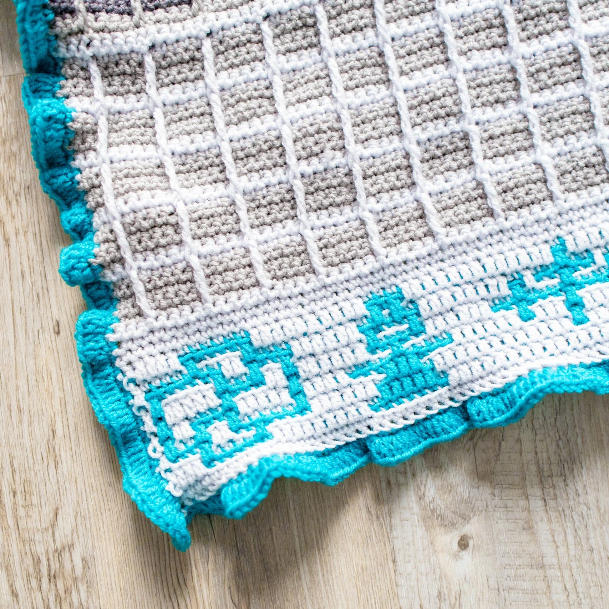 18781-norse-zen-poncho-1.webp