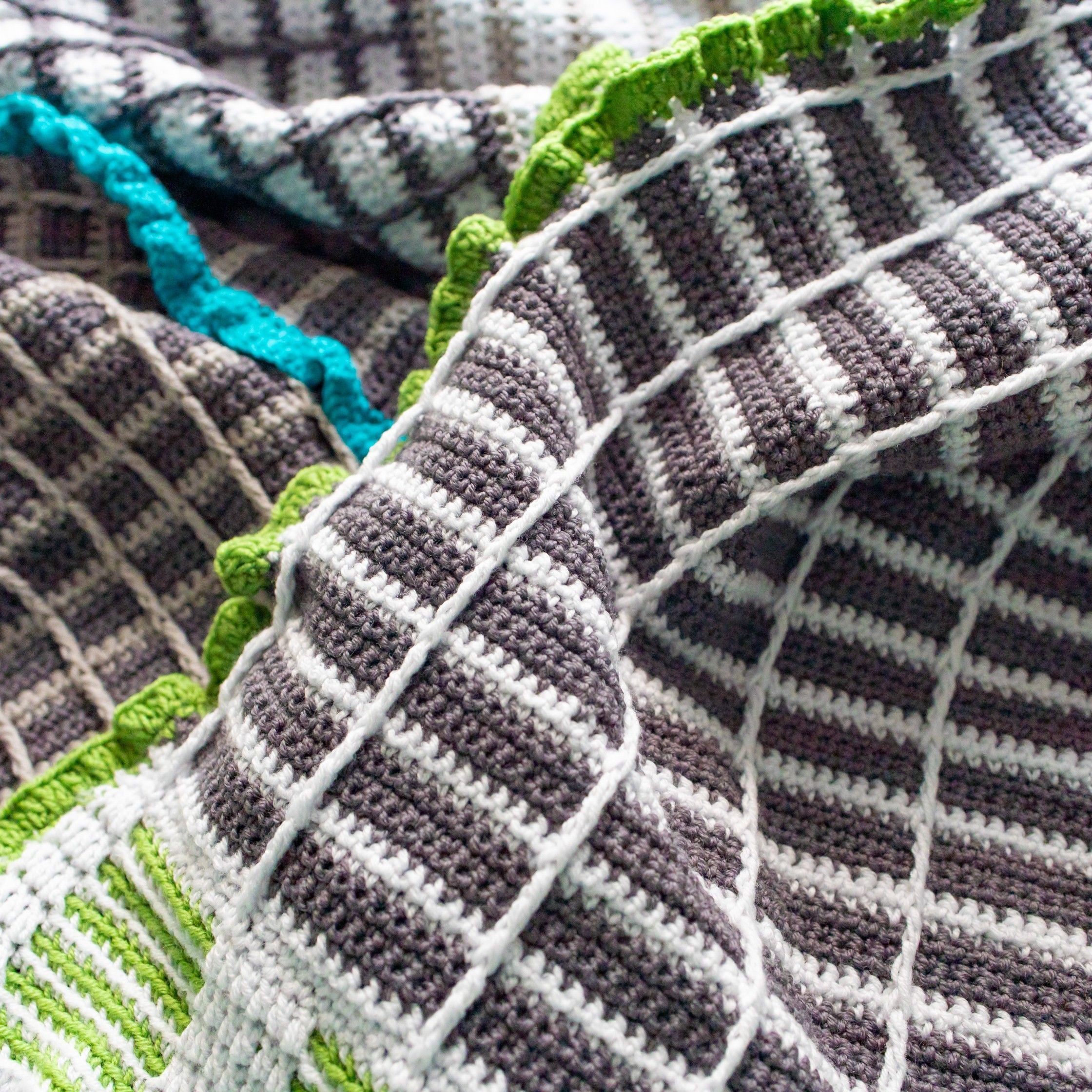 18781-norse-zen-poncho-1.webp
