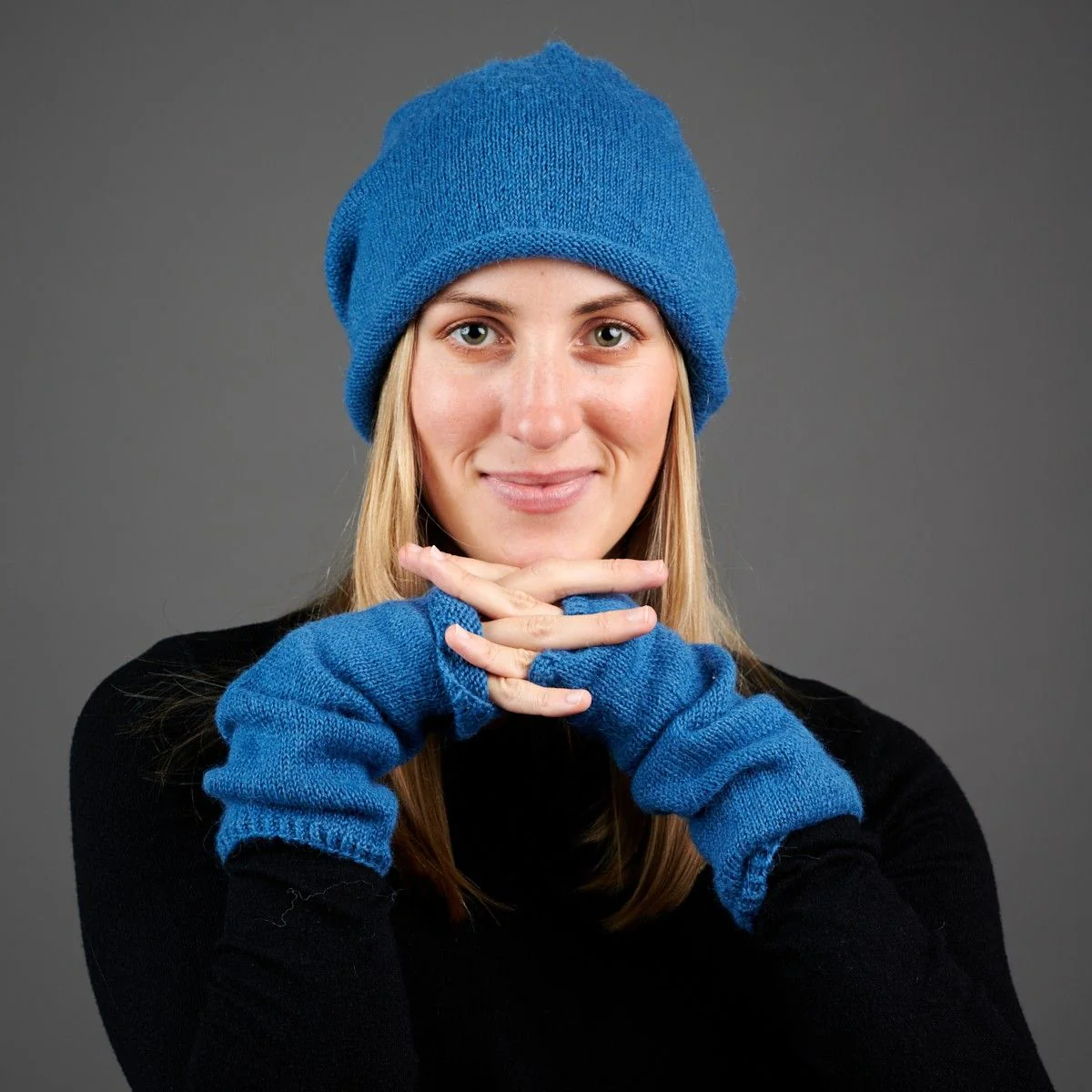 Ash â Knit Wrist Warmers