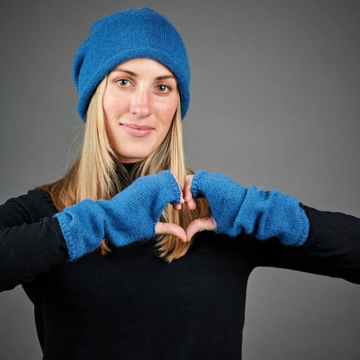 18782-ash-knit-wrist-warmers-1.webp