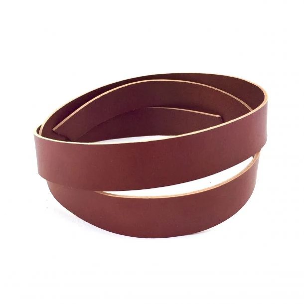 1879-leather-strap-1.webp