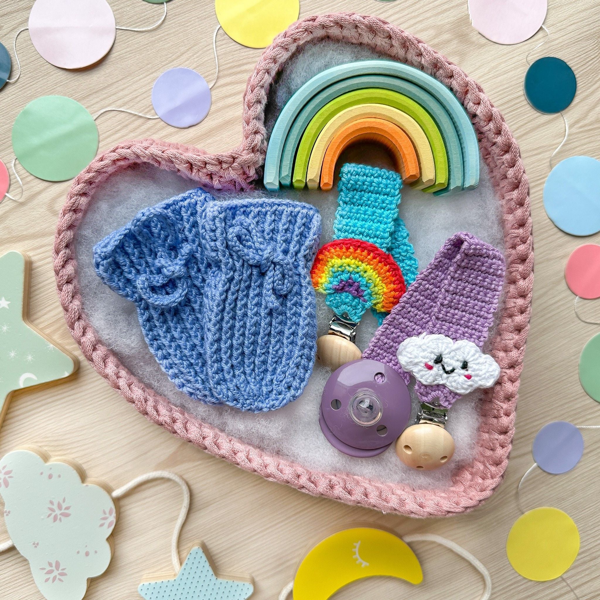 1886-basket-bottom-heartshape-1.webp