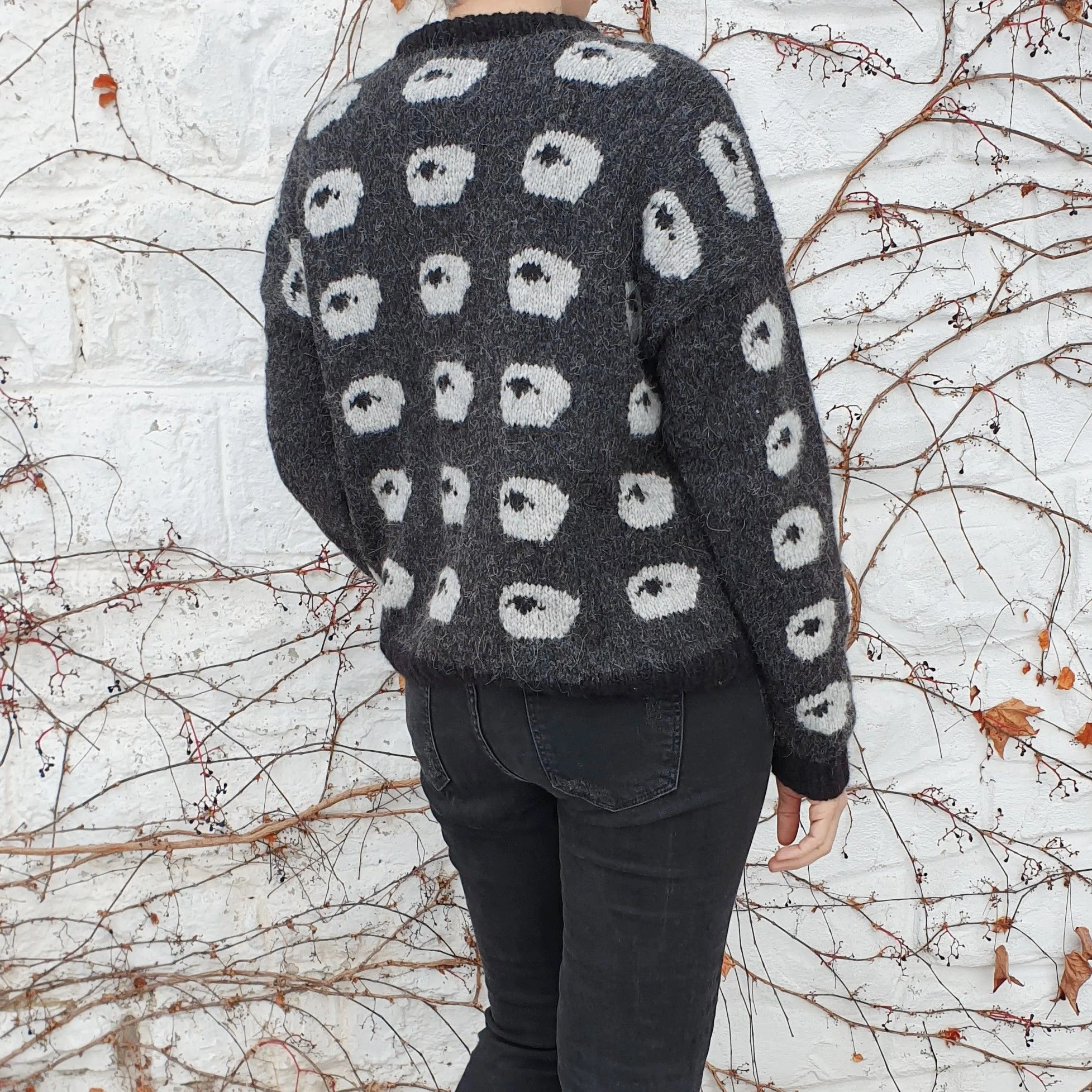 18966-dolly-sheep-sweater-1.webp
