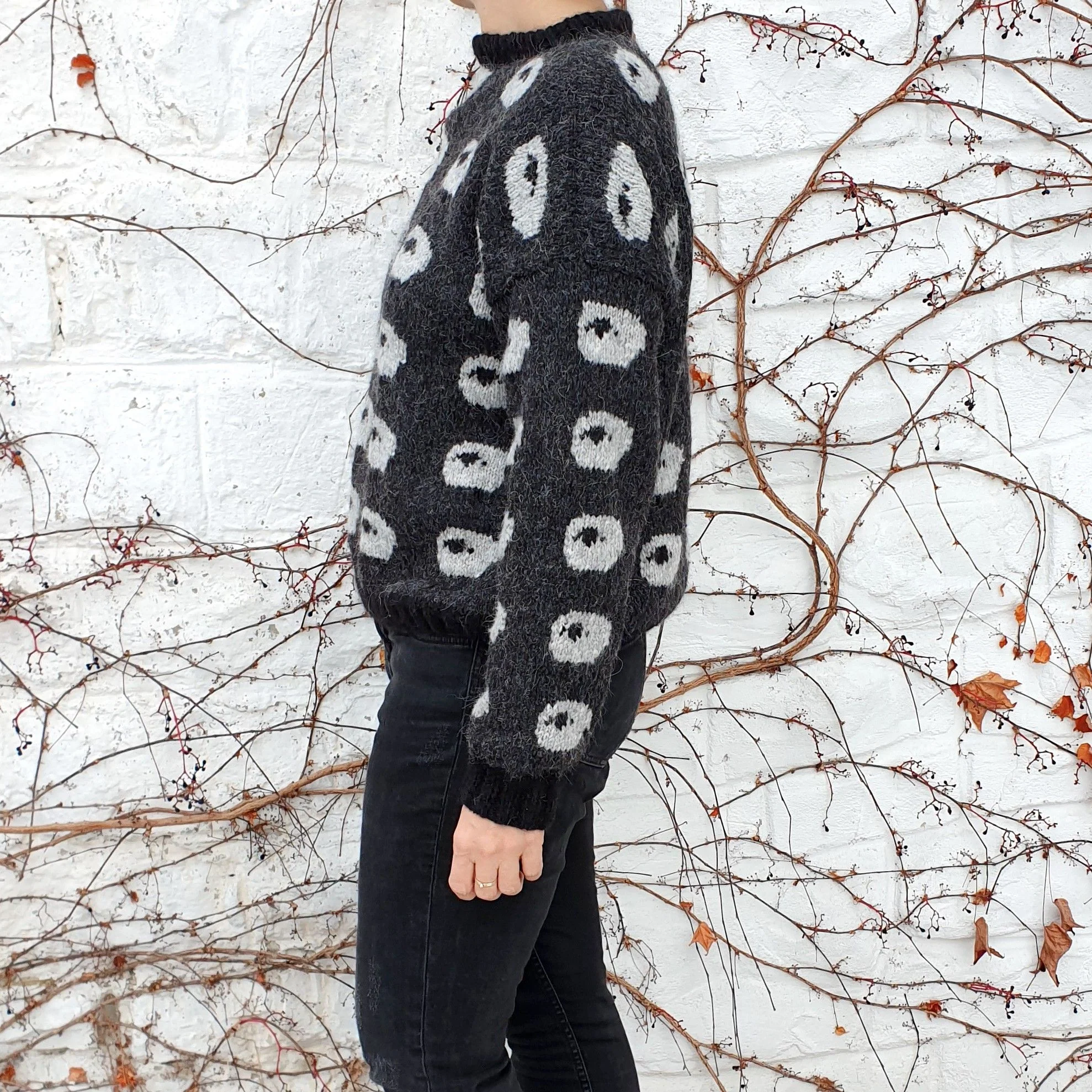18966-dolly-sheep-sweater-1.webp